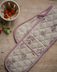 The Vegetable Patch Oven Glove | Beetroot