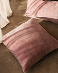 Unari Velvet Cushion | Mauve