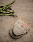 The Vegetable Patch Small Oven Glove | Carrot