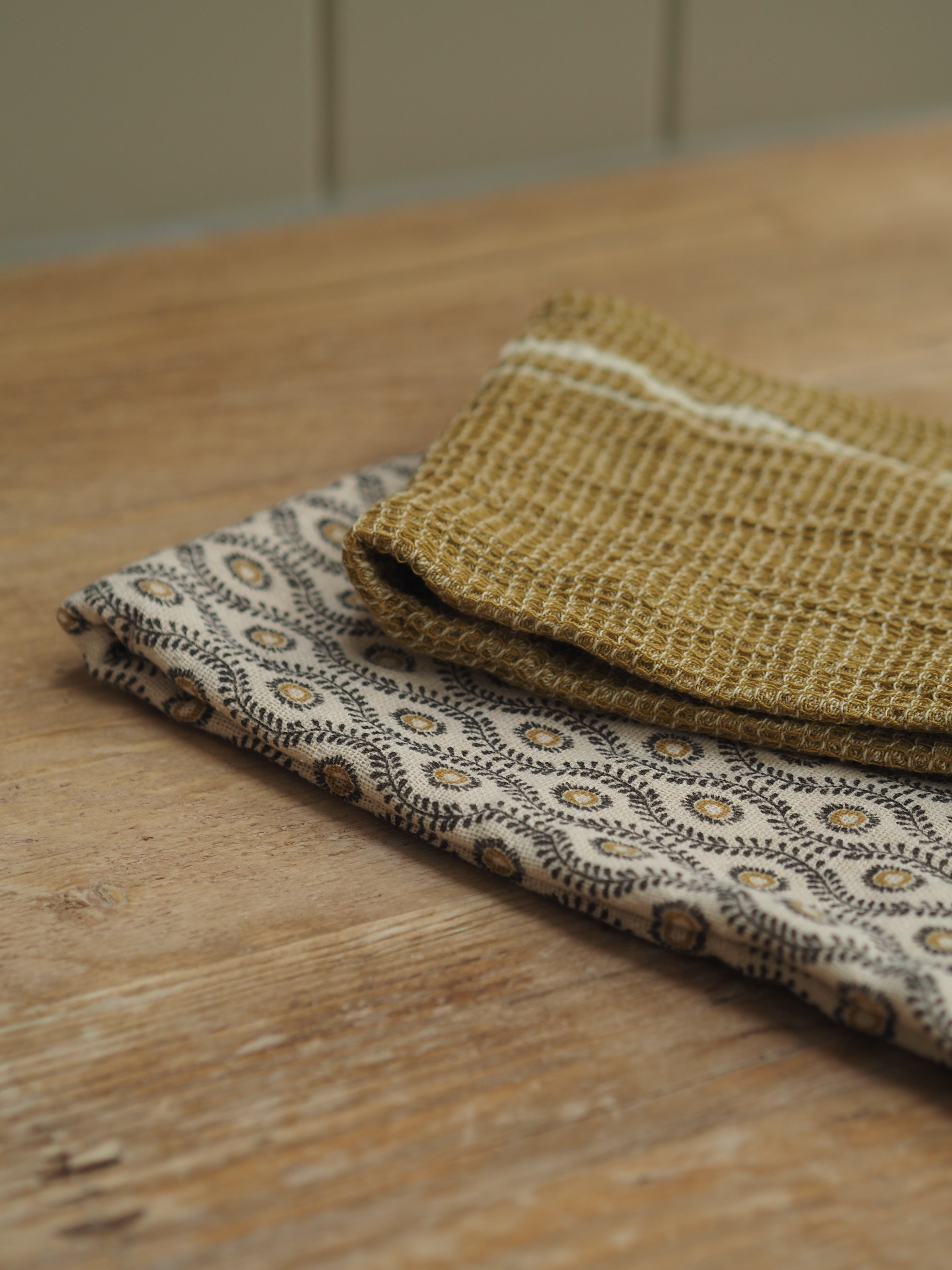 Luxury Daisy Chain Tea Towel 2 pack