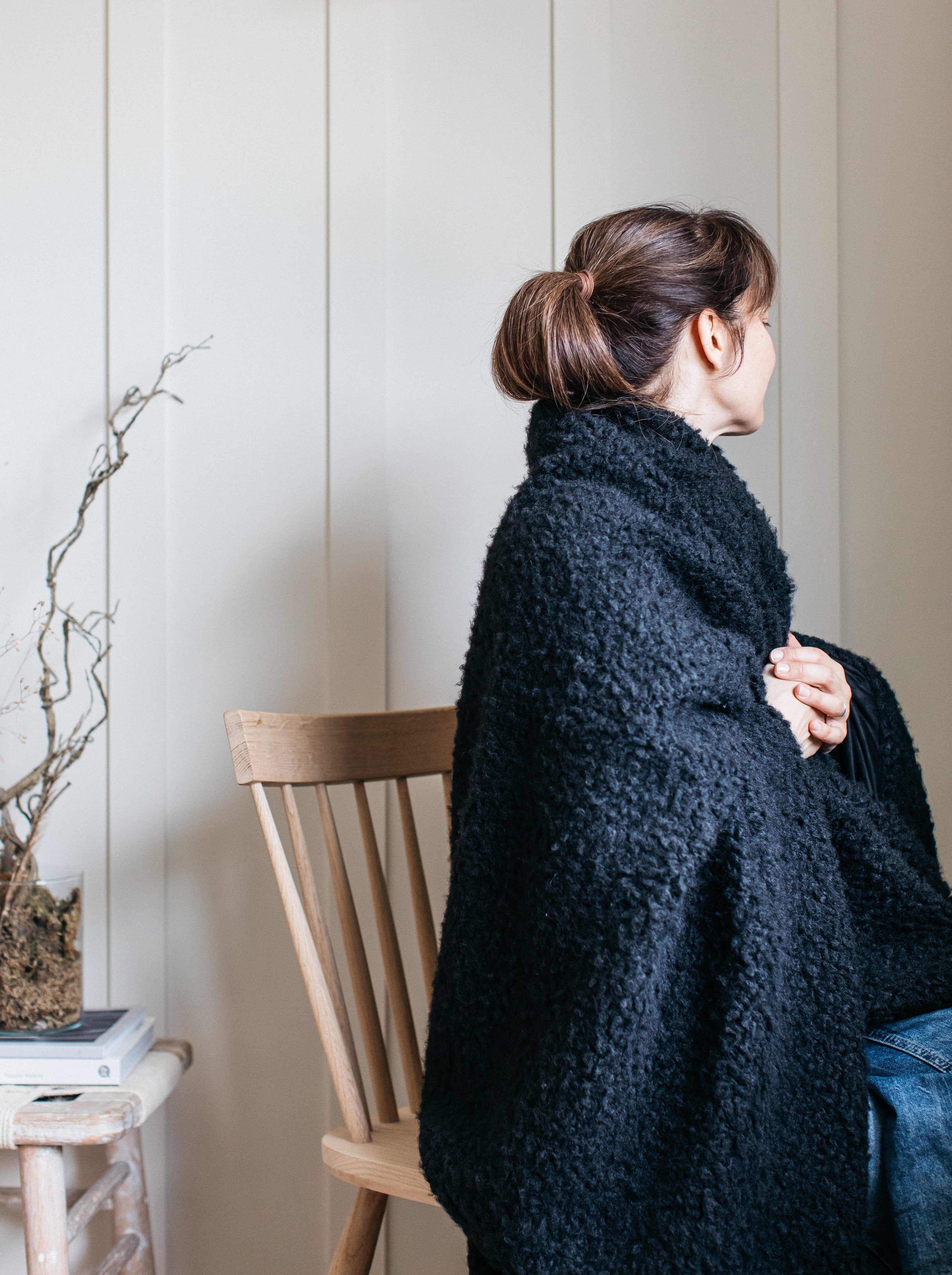 Lia Faux Sheepskin Throw Black