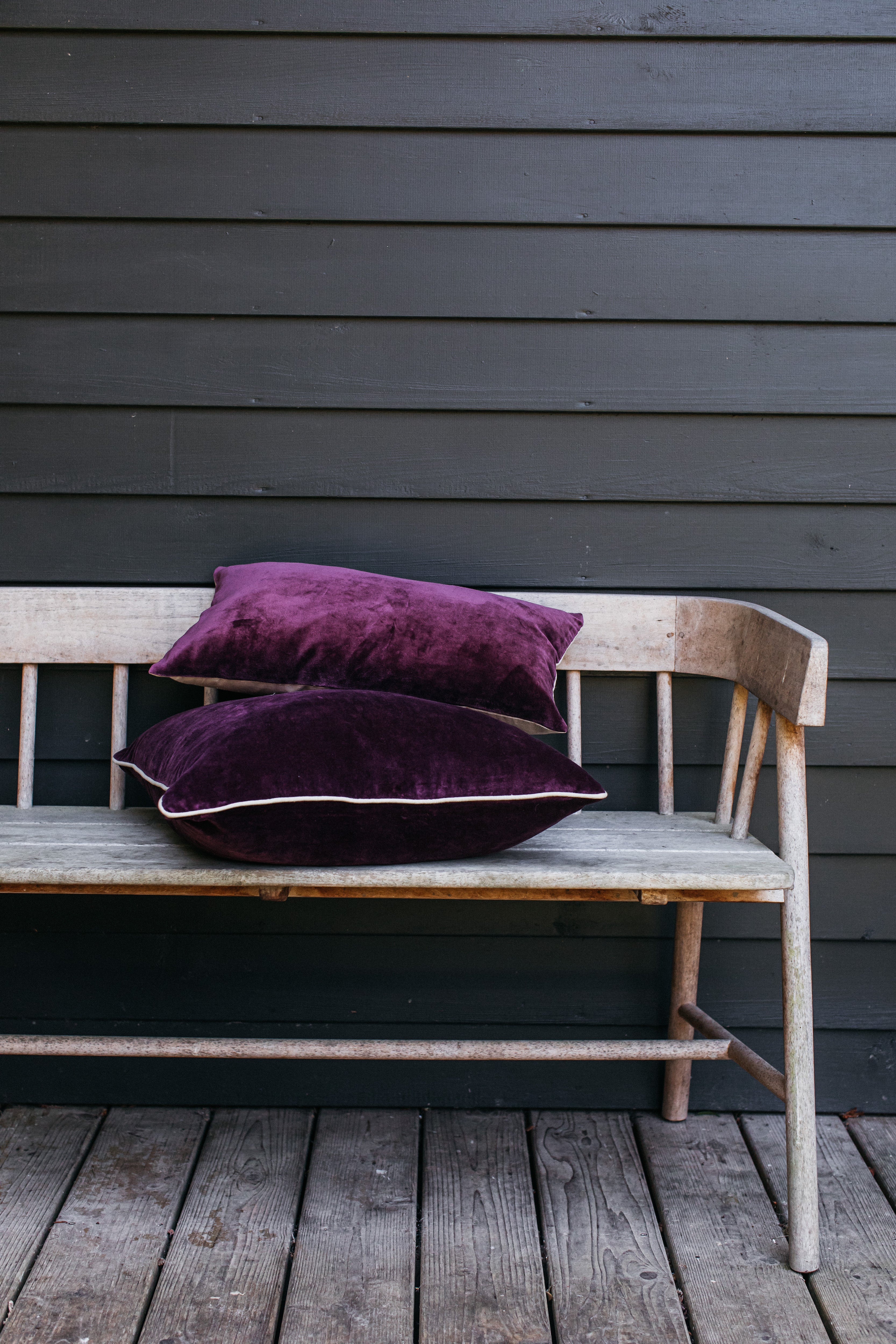 Unari Velvet Cushion | Berry