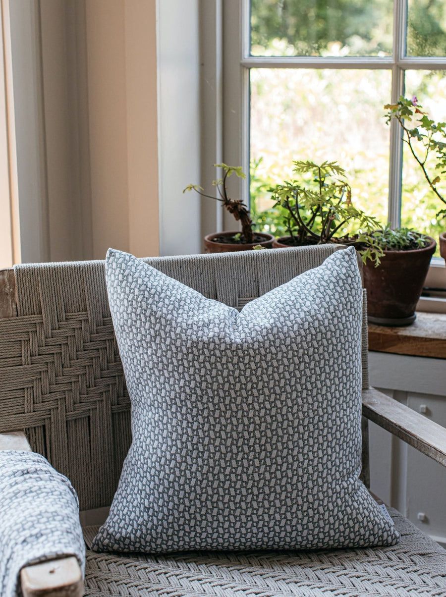 Fyn Geometric Cushion