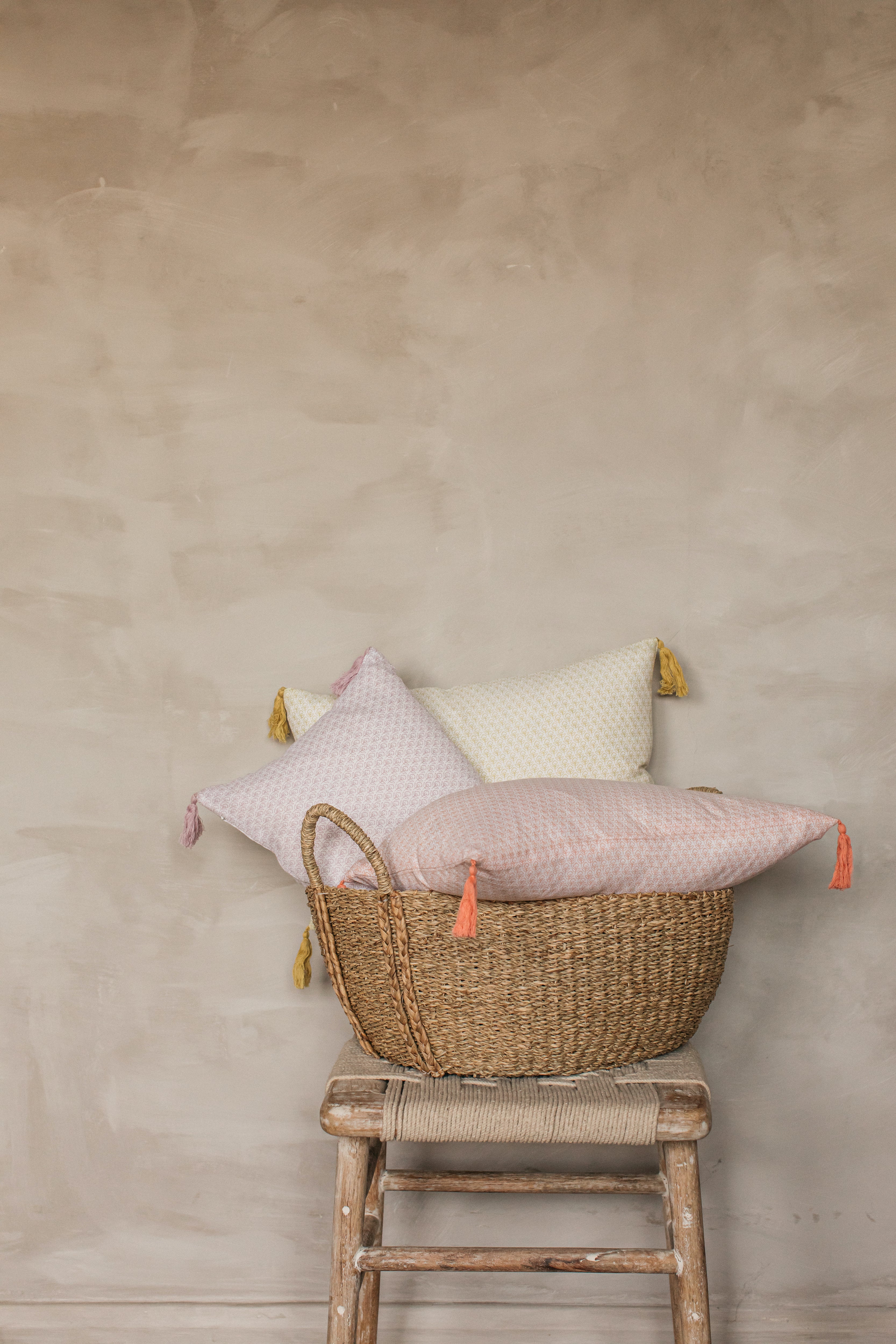 Kurv Oval Seagrass Basket with plaited handles | Large