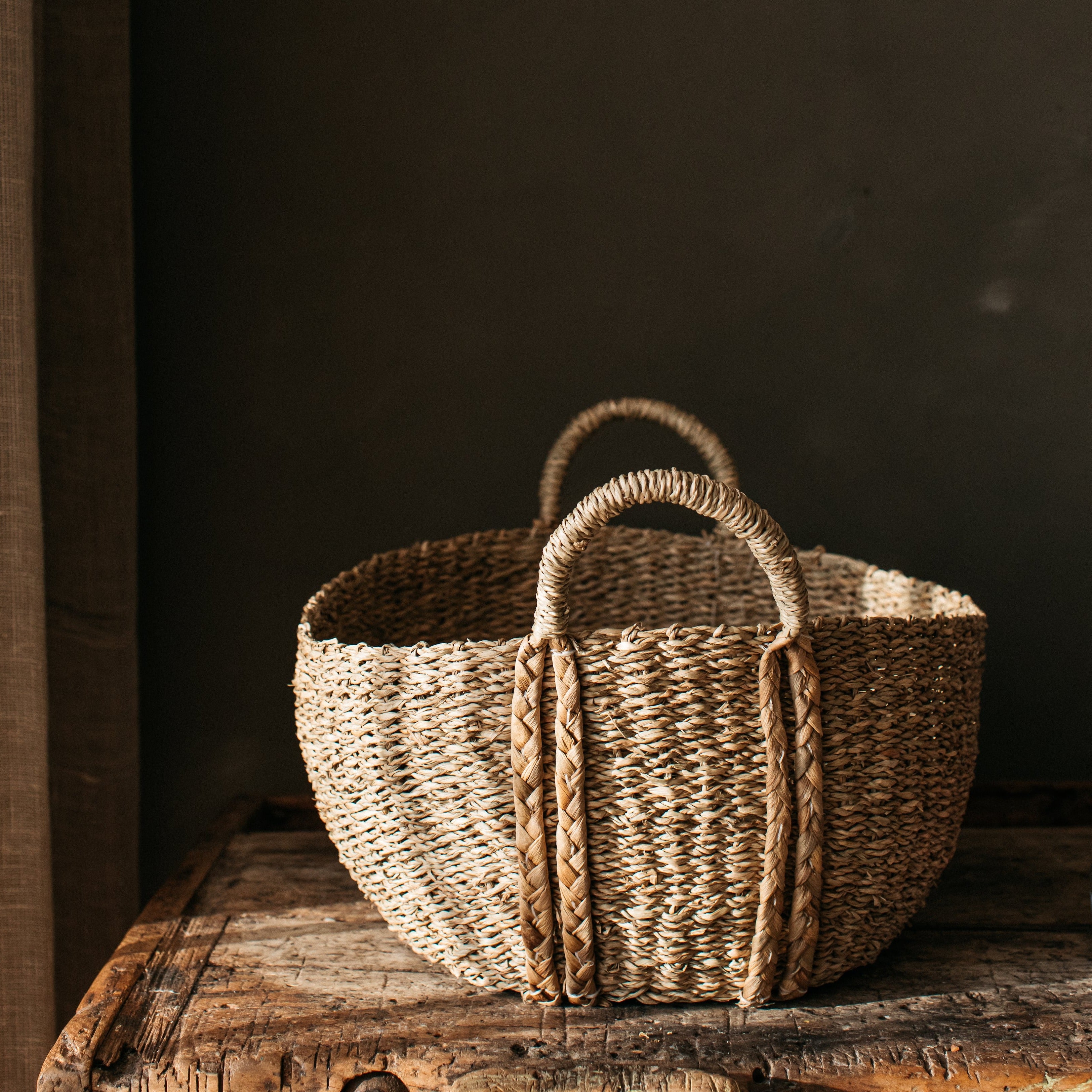 Kurv Oval Seagrass Basket with plaited handles | Small