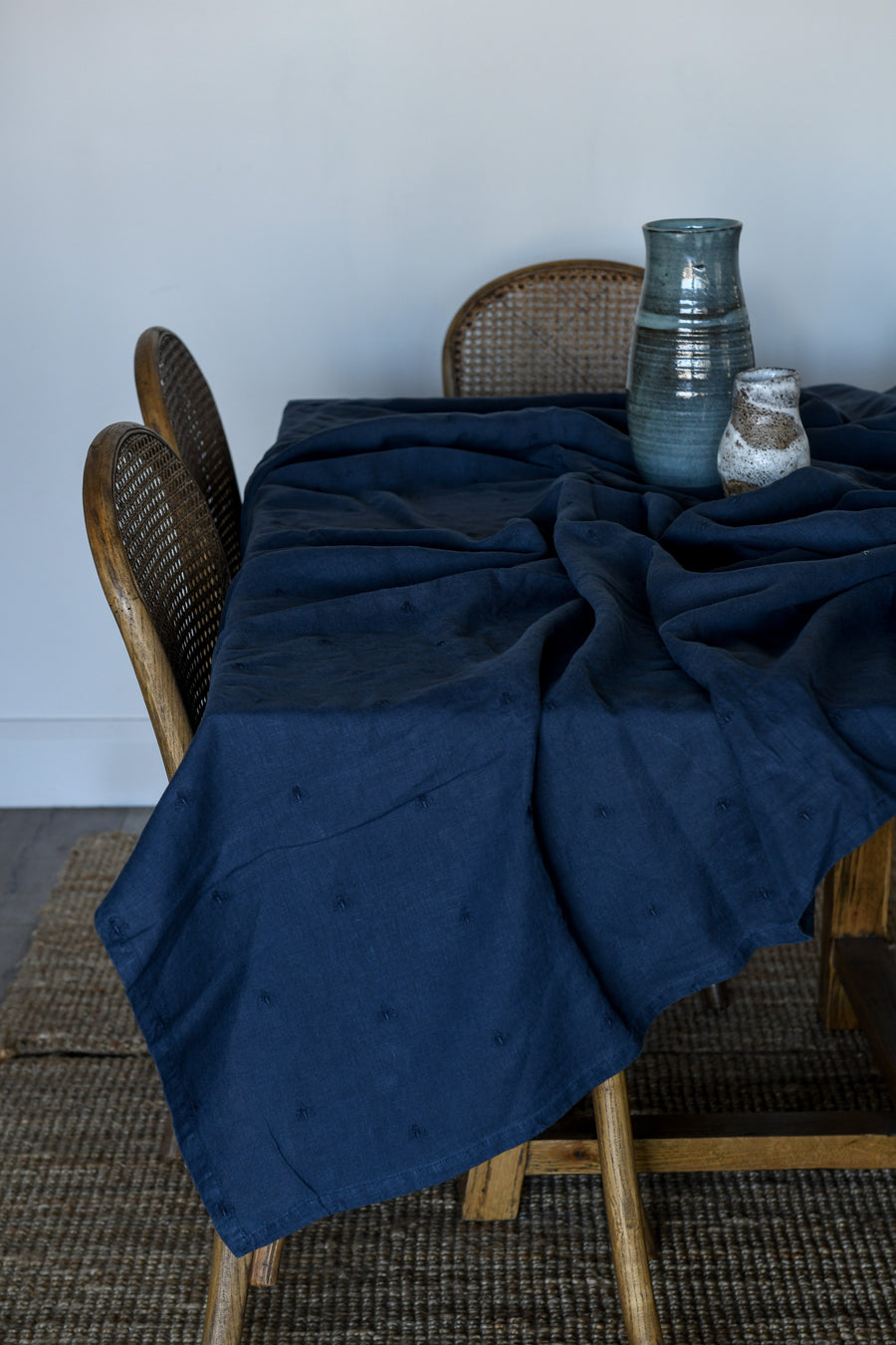 Mason Bee Linen Tablecloth - Navy