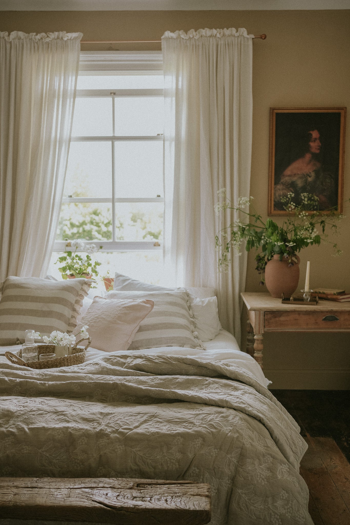 Lisbon Cushion Shell