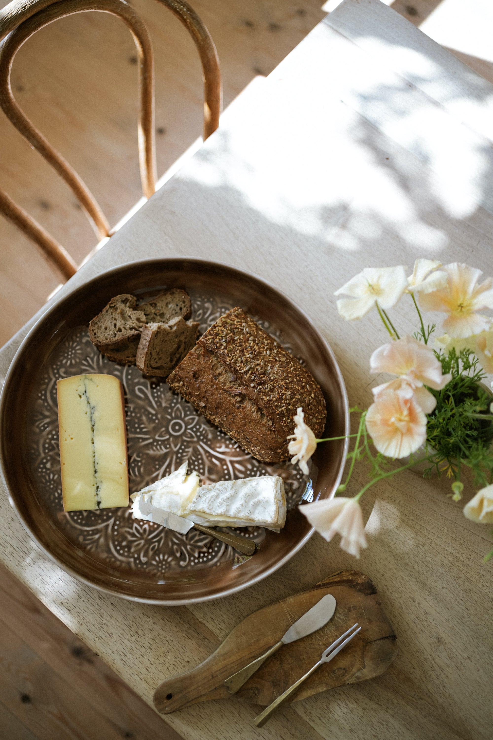 Round Enamel Platter - Chocolate