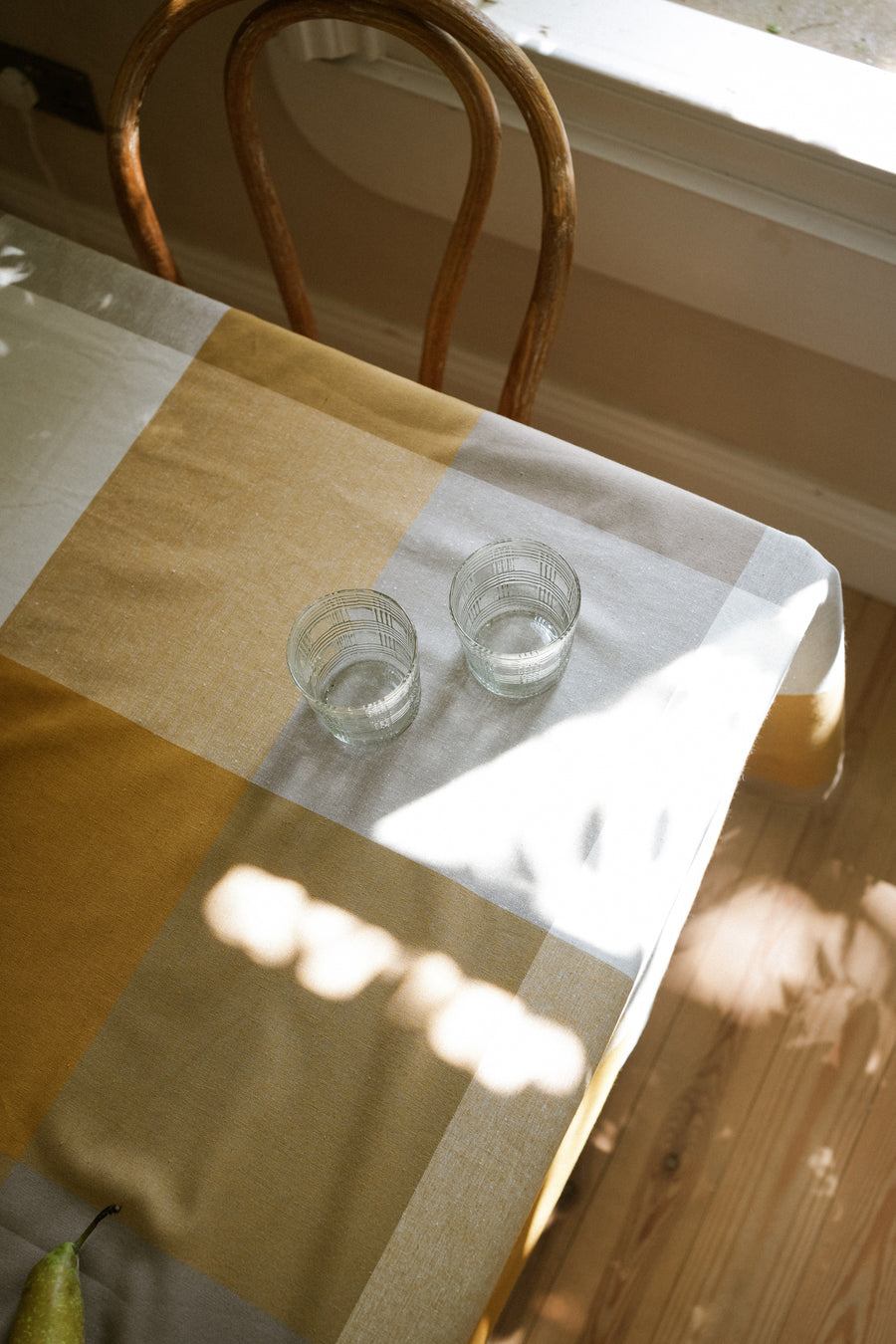 Herb Giant Check Tablecloth Mustard