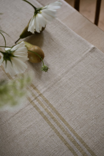 The Timeless Linen Table Runner - Antique Cream