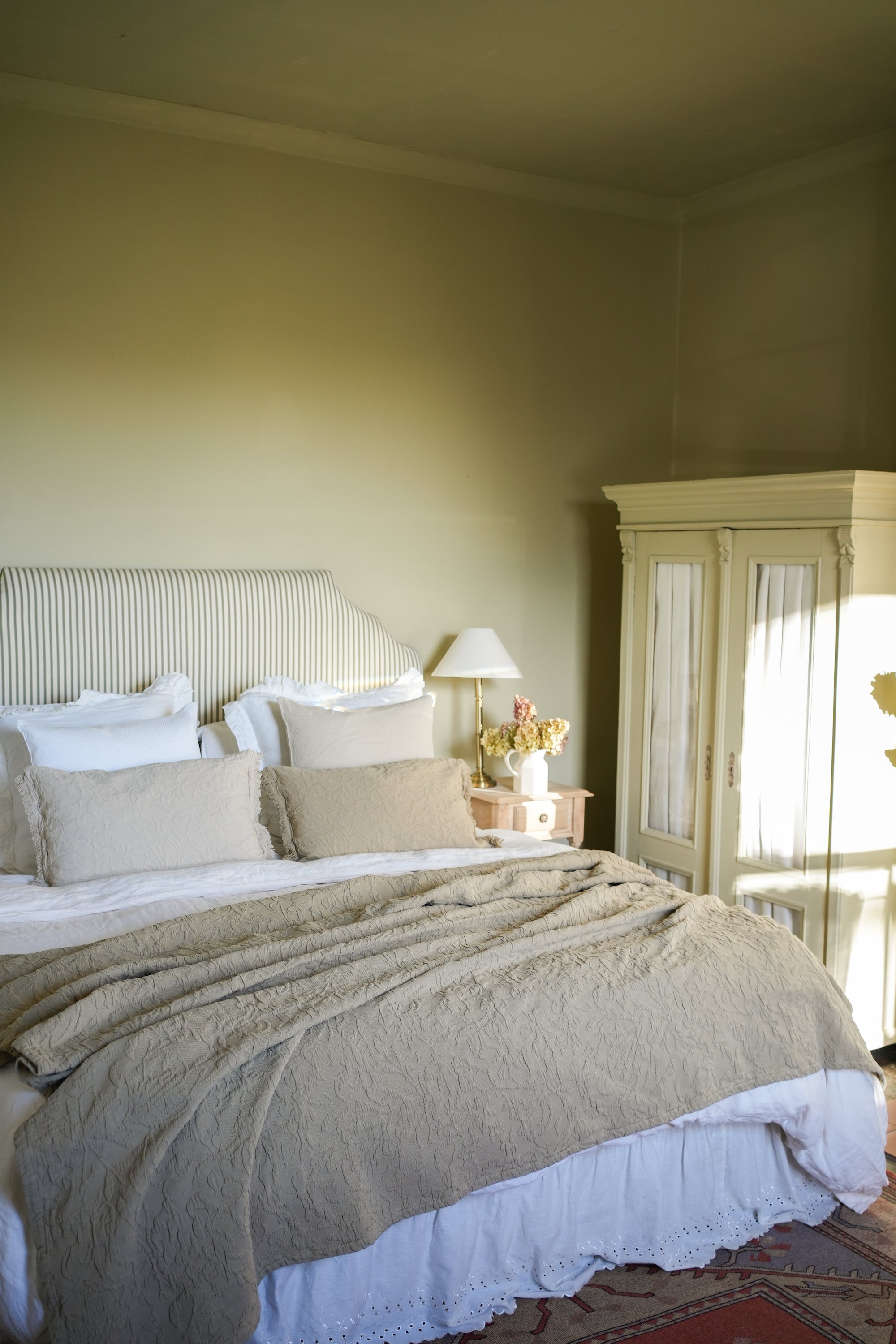 The Chatsworth Cushion | Antique White