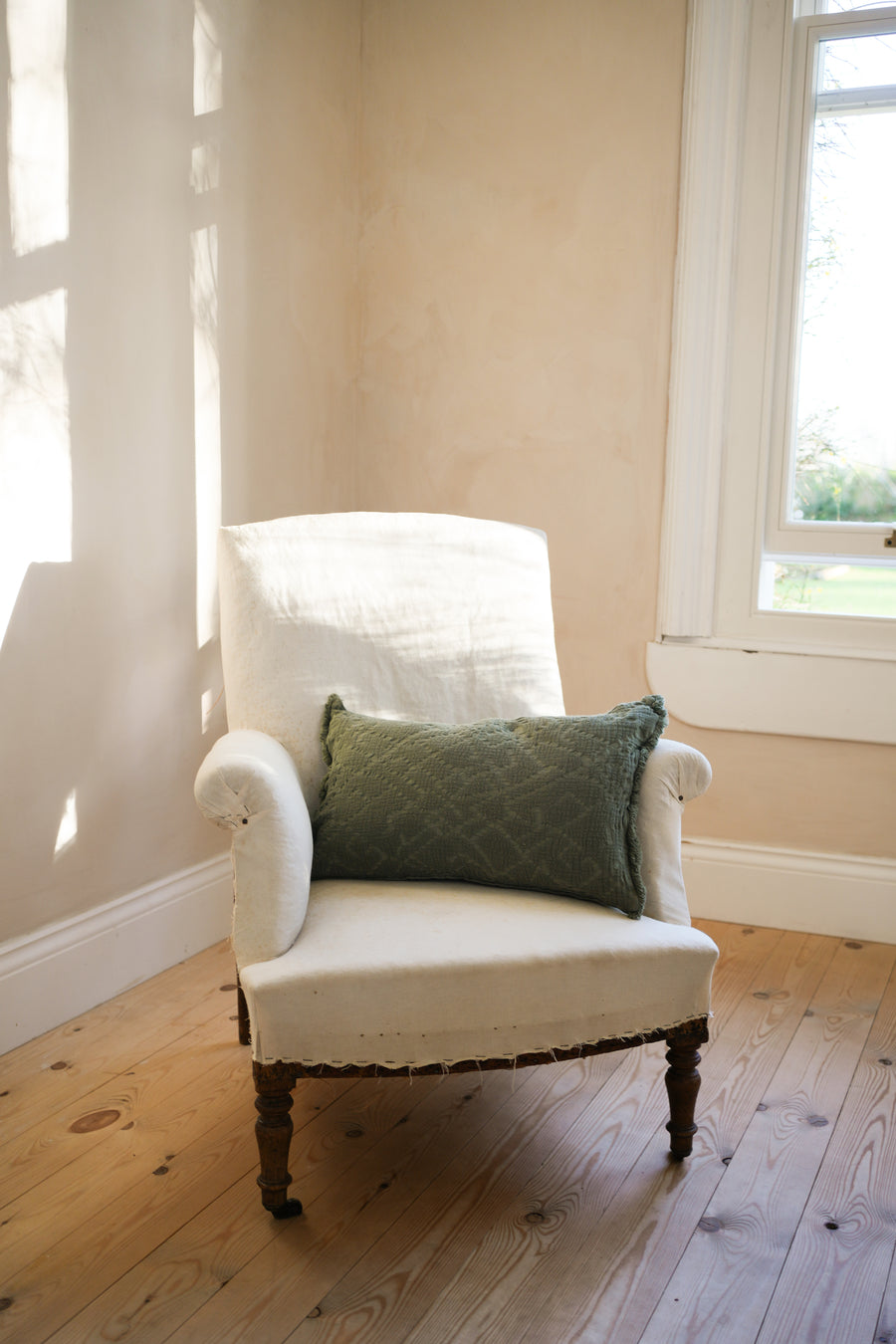 The Chantilly Cushion | Olive