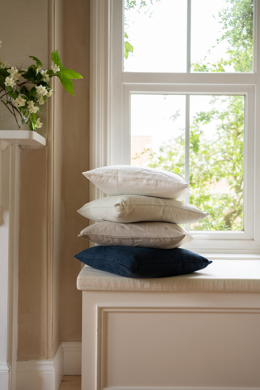 Mason Bee Linen Cushion