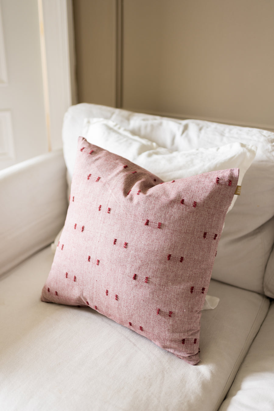 Tuft Cushion