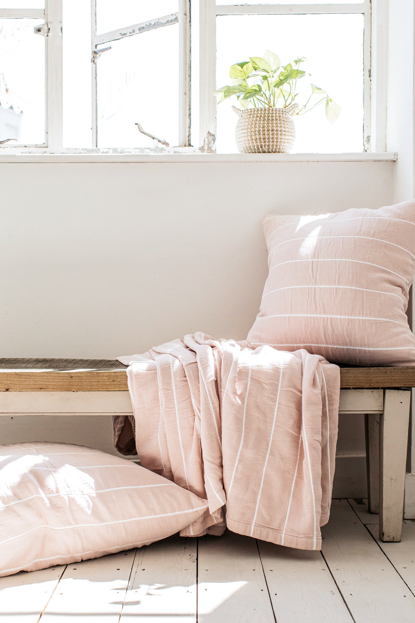 Ebino Wide Stripe Throw