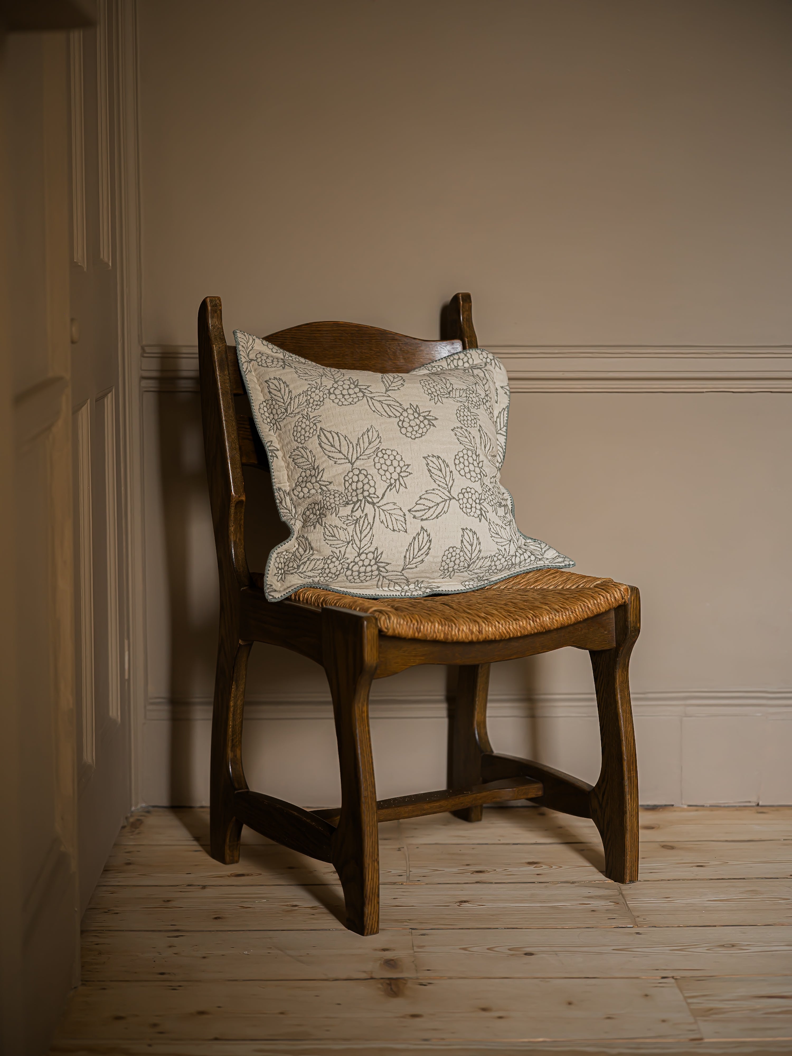 Hedgerow Berry Jacquard Cushion | Green