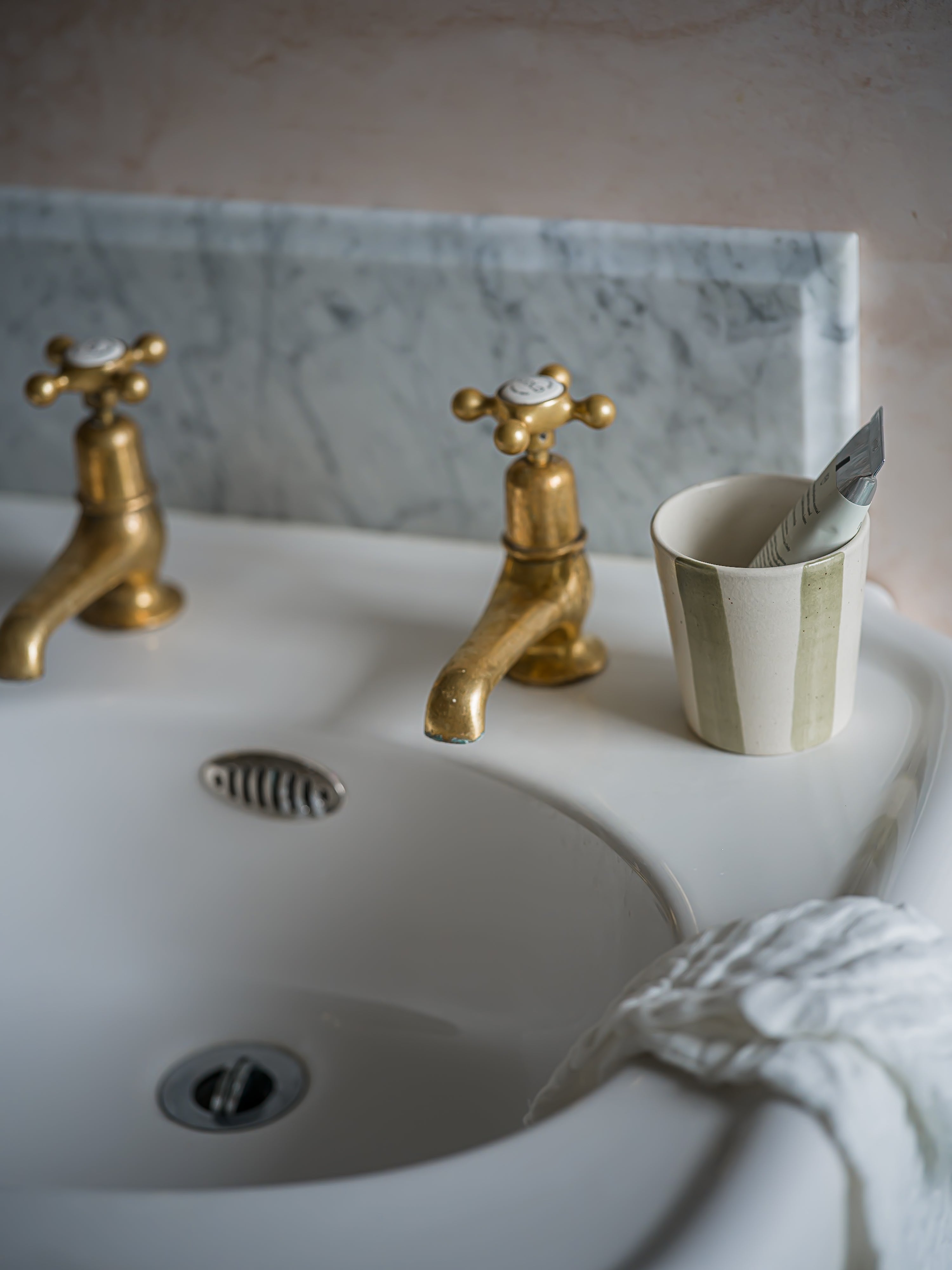 The Norfolk Collection | Boardwalk Washed Stripe Beaker | Fen Moss
