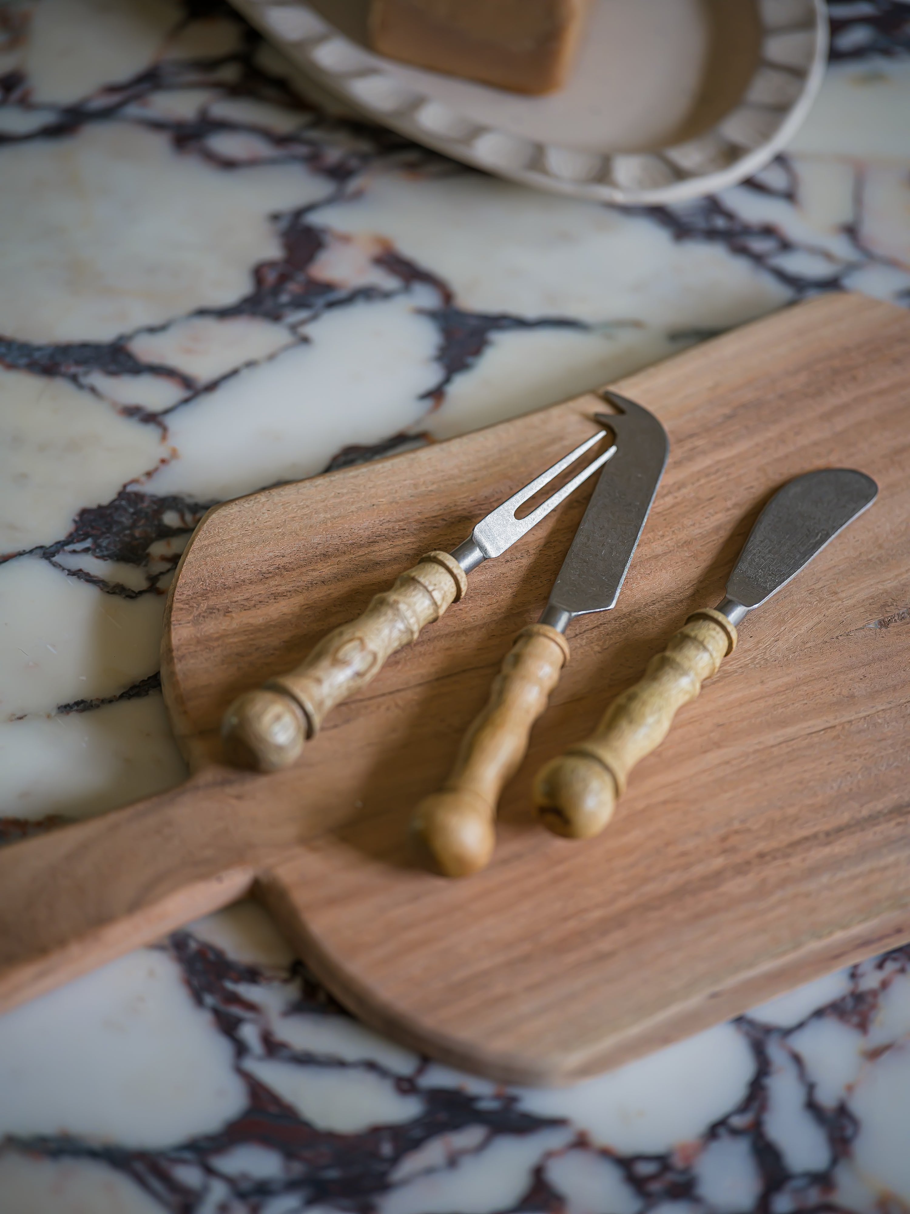 Wooden Handled Cheese & Pickle Set