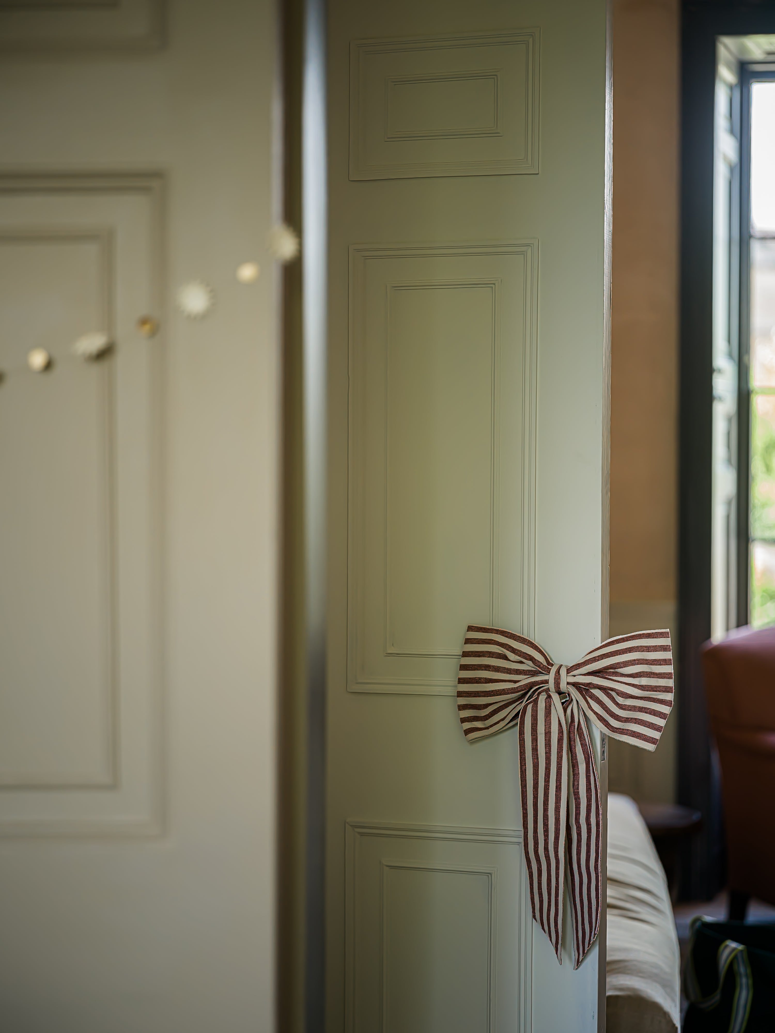 Large Stripe Bow - Winter Berry