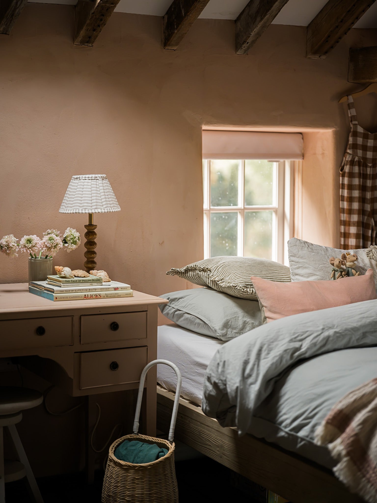 The Bobbin Table Lamp | Natural