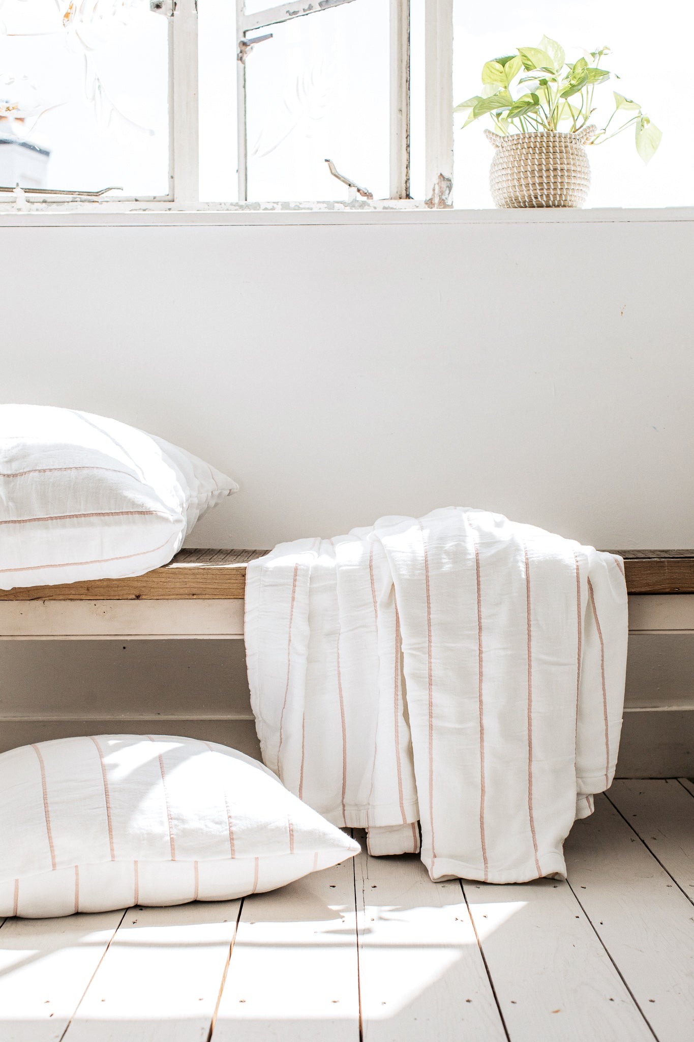 Isen Wide Stripe Throw