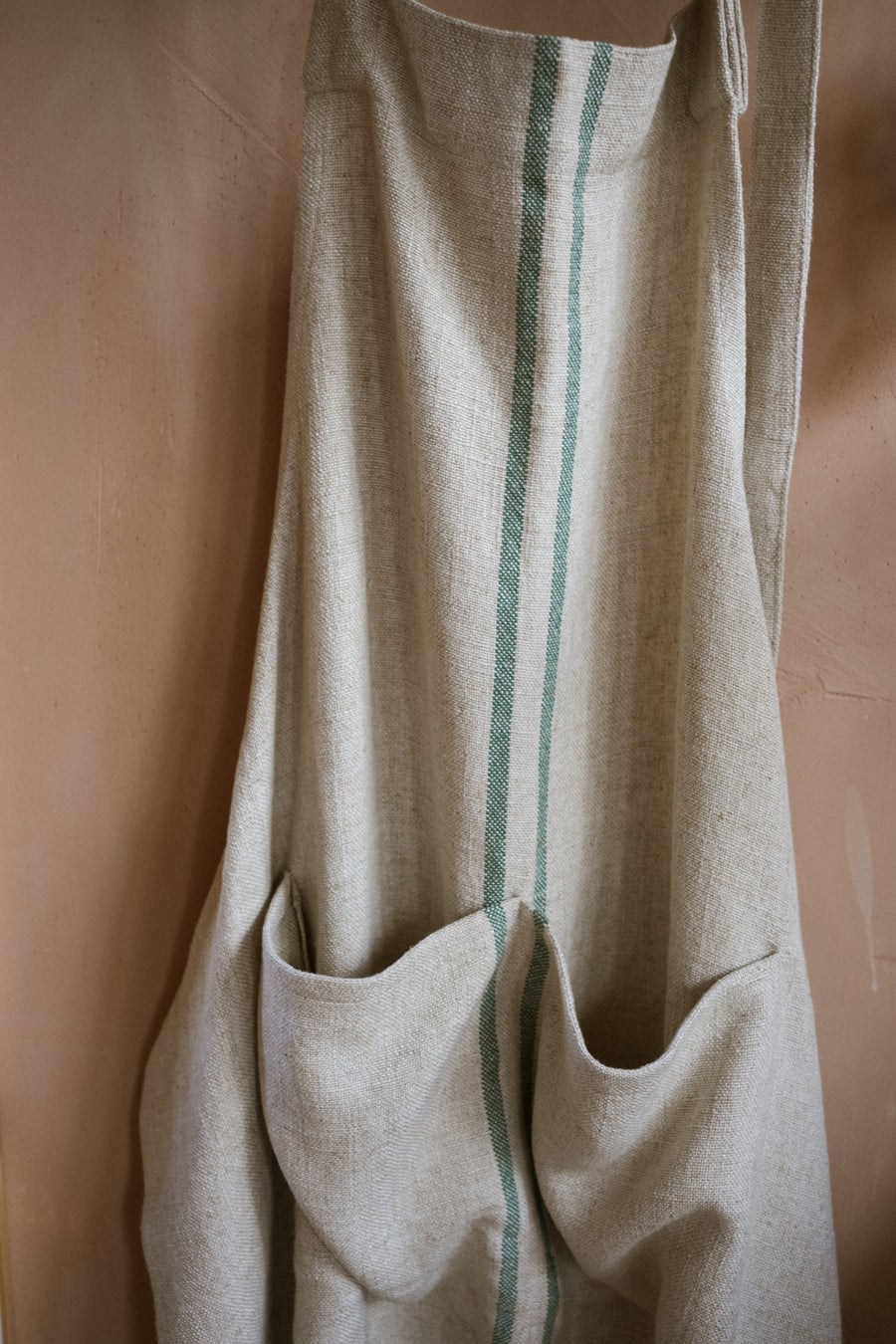 The Timeless Linen Apron - Green