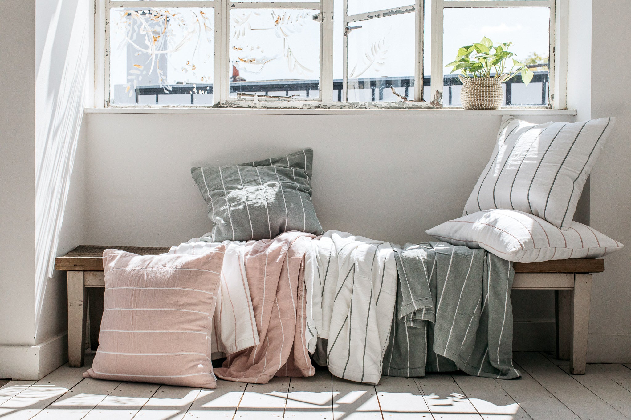 Ebino Wide Stripe Throw