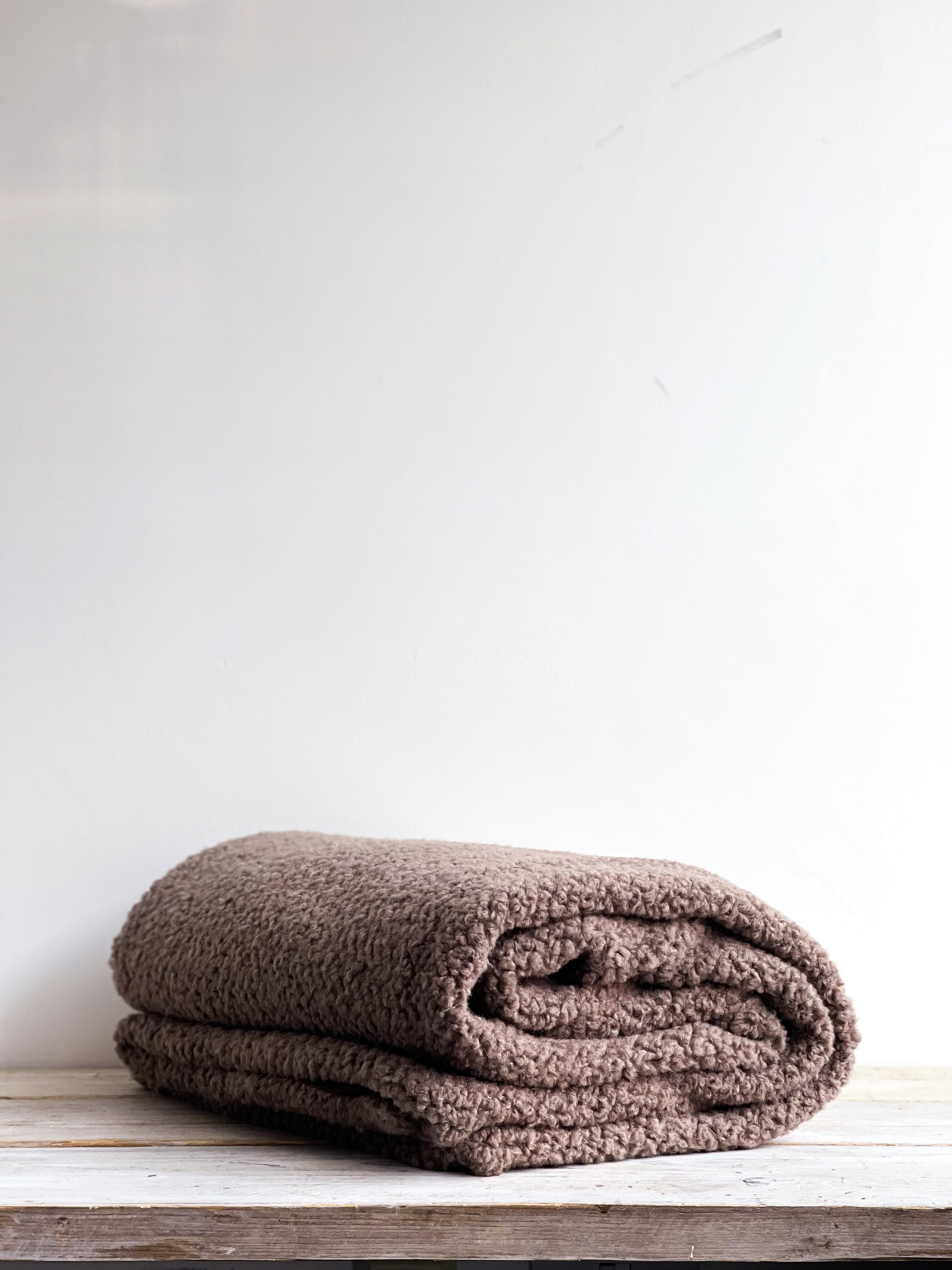 Luft Teddy Fleece Throw Cappuccino