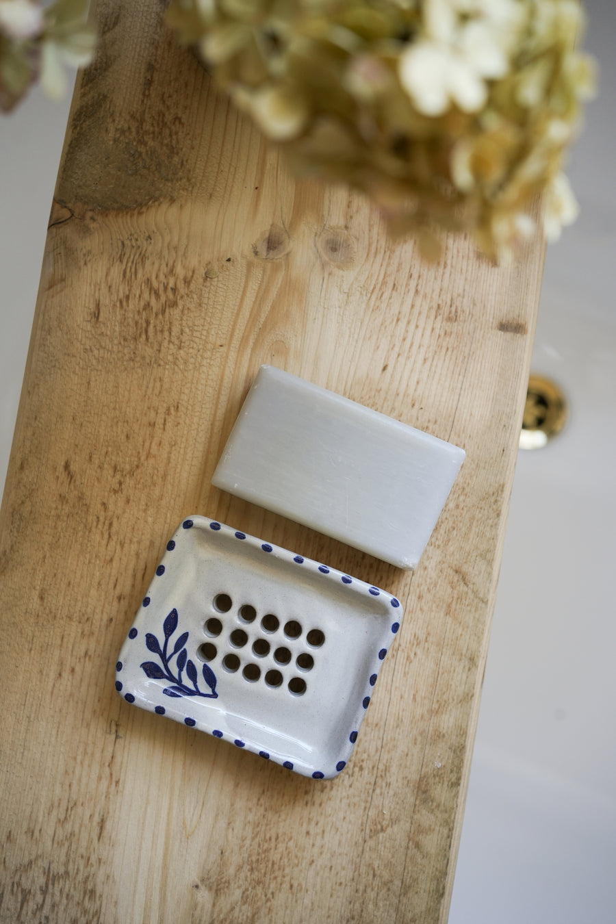 Hand Painted Botanic Soap Dish | Ink