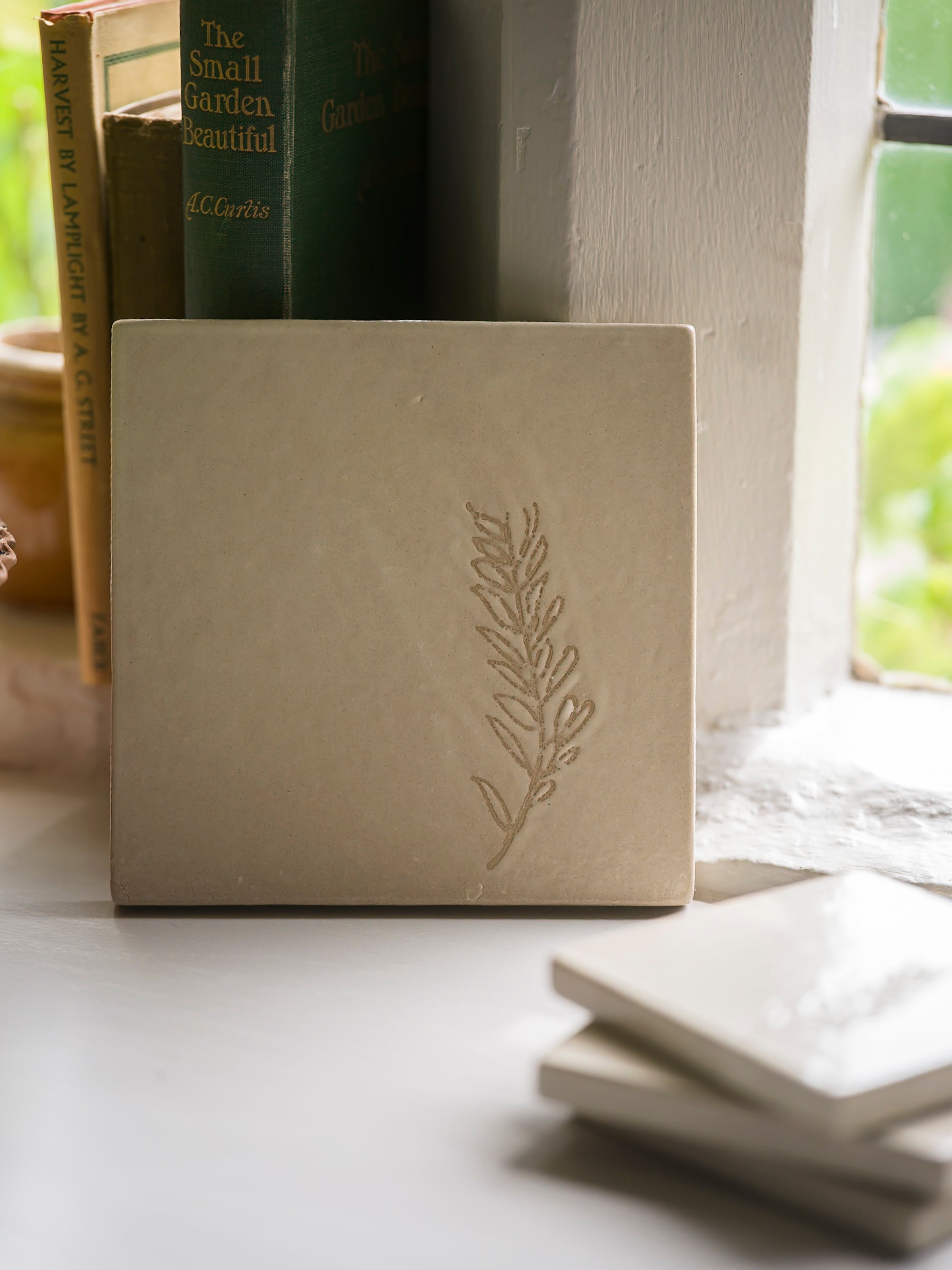 Studio Pottery Tile/Stand | Rosemary