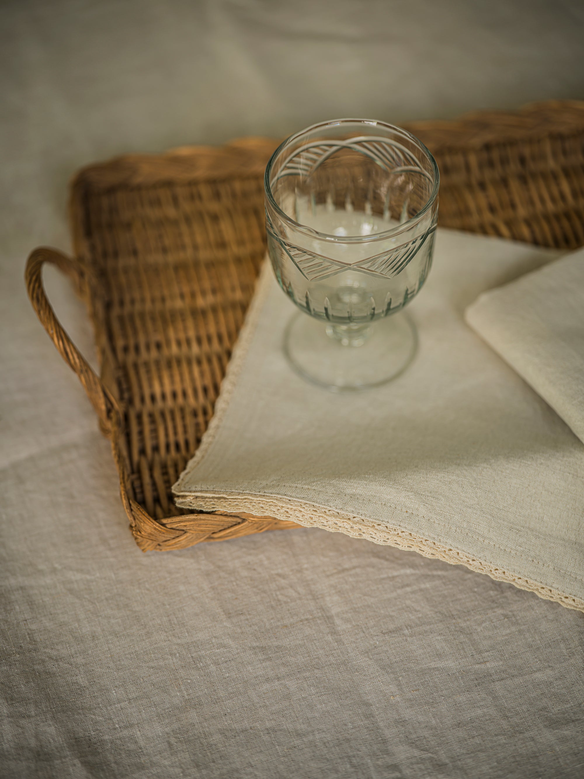 Handblown Water Glass 300ml - Scalloped