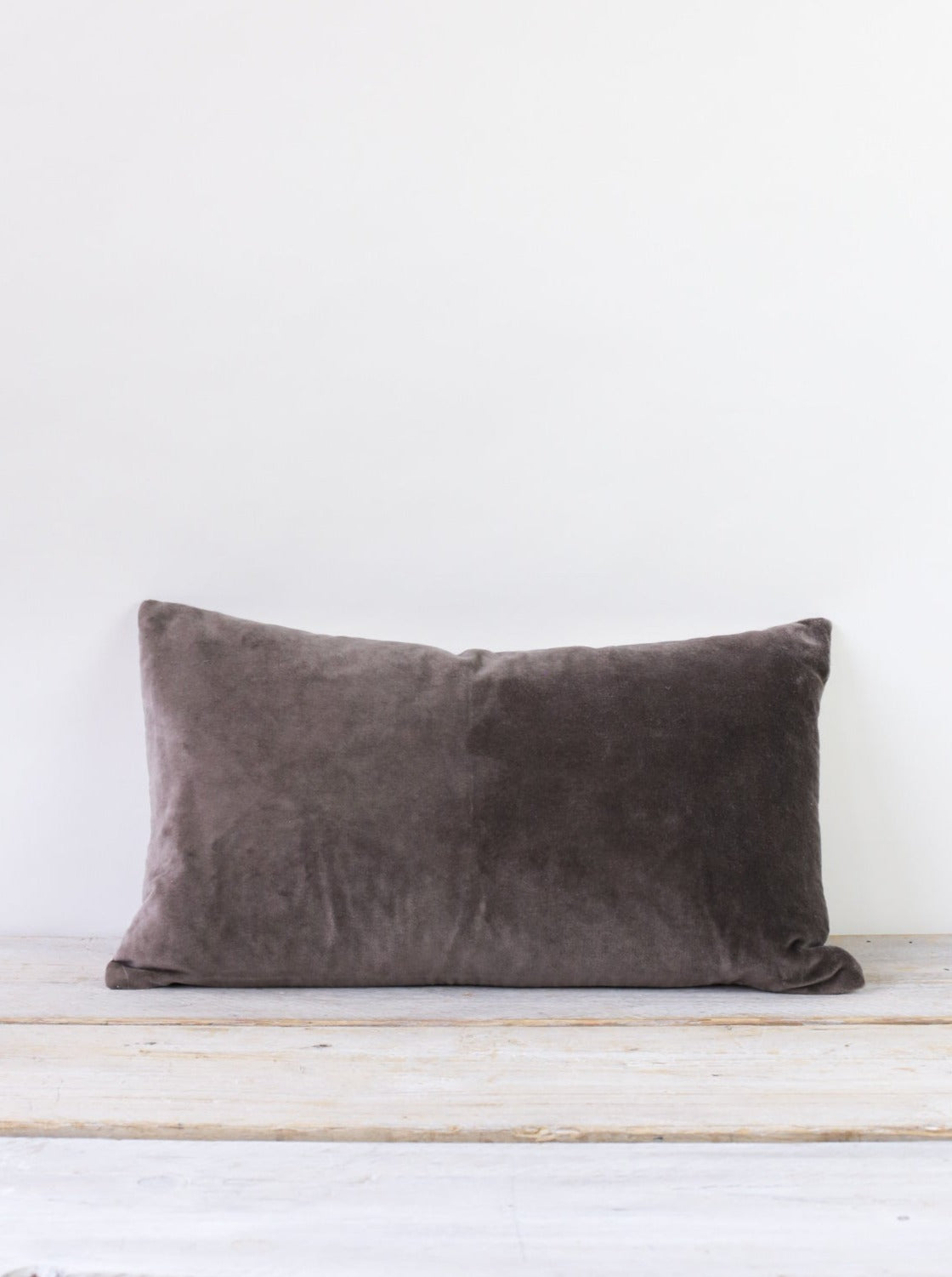 Misi Velvet Cushion | Cappuccino