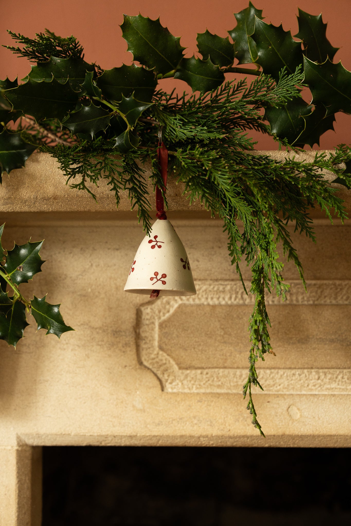 Botanic Ceramic Hanging Bell - Red