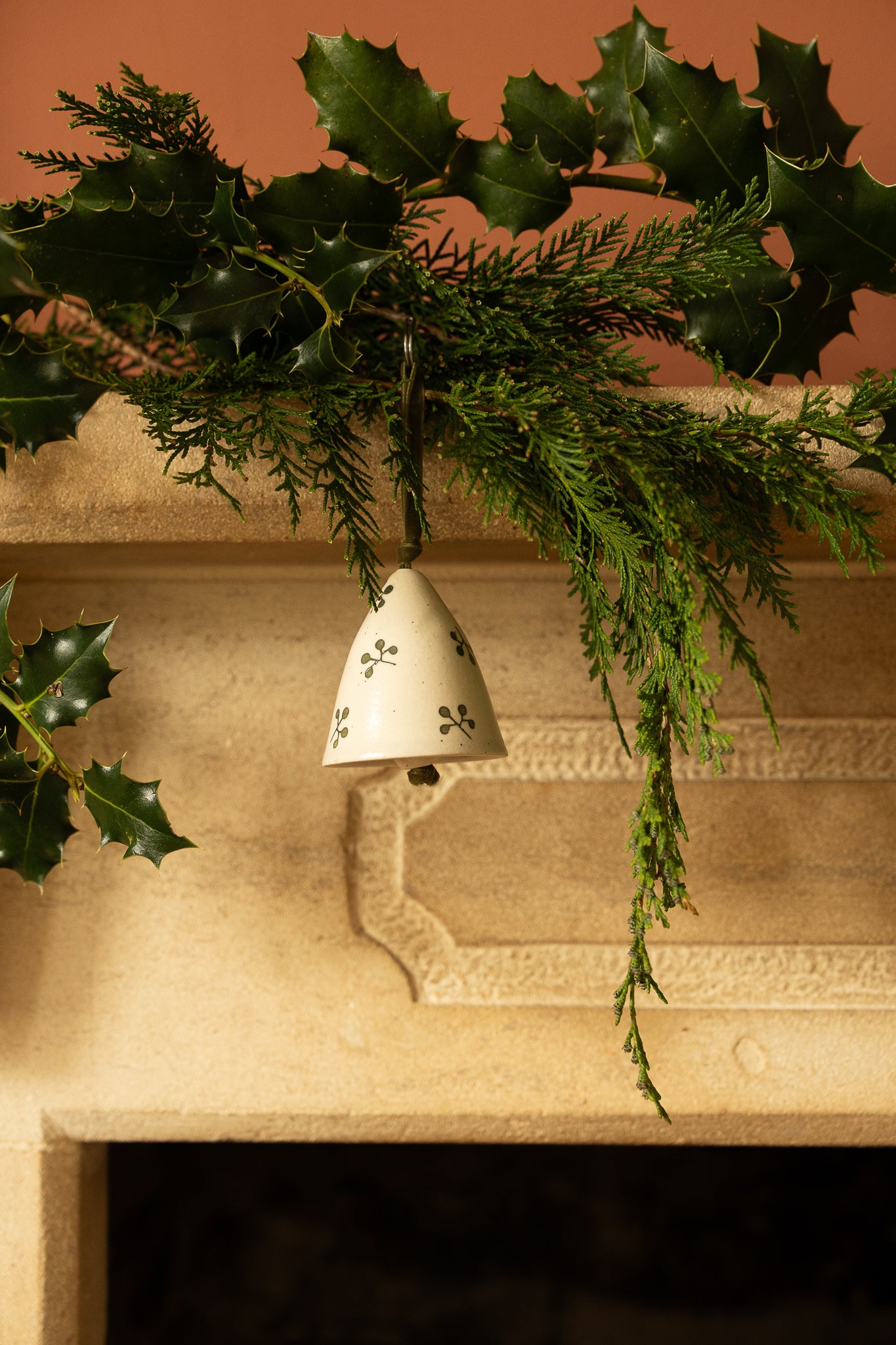 Botanic Ceramic Hanging Bell - Green
