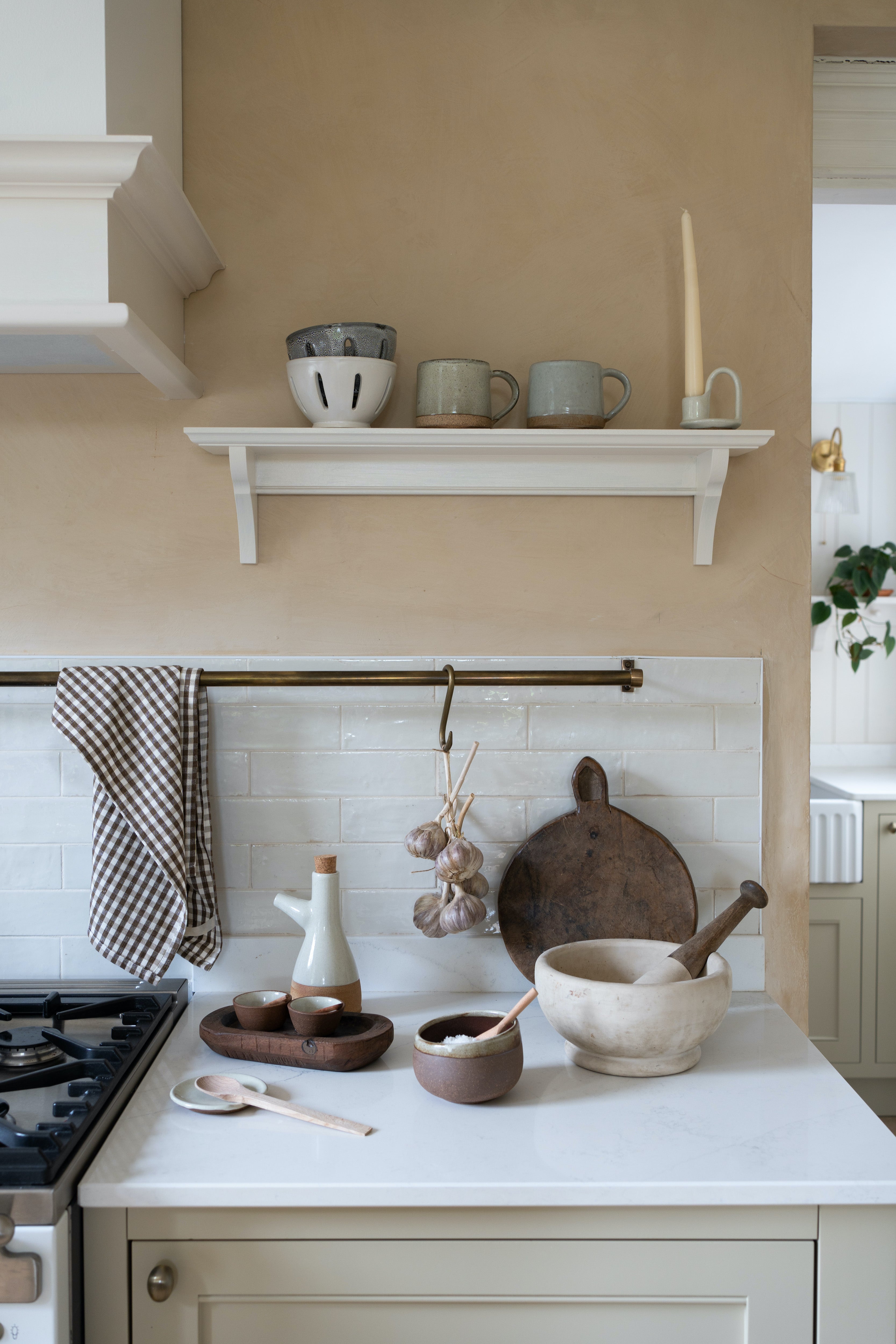 Stoneware Oil Bottle | Milk White