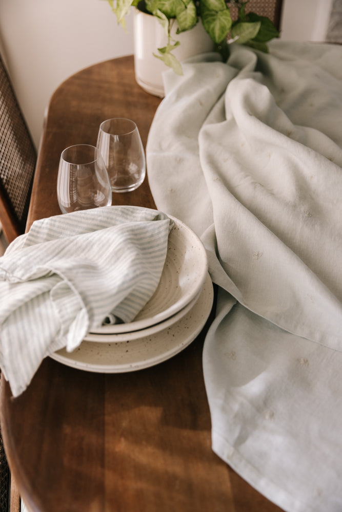 Mason Bee Linen Tablecloth - Milk