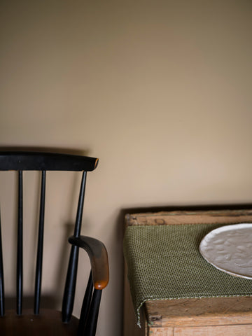 Luxury Woven Tablerunner | Olive
