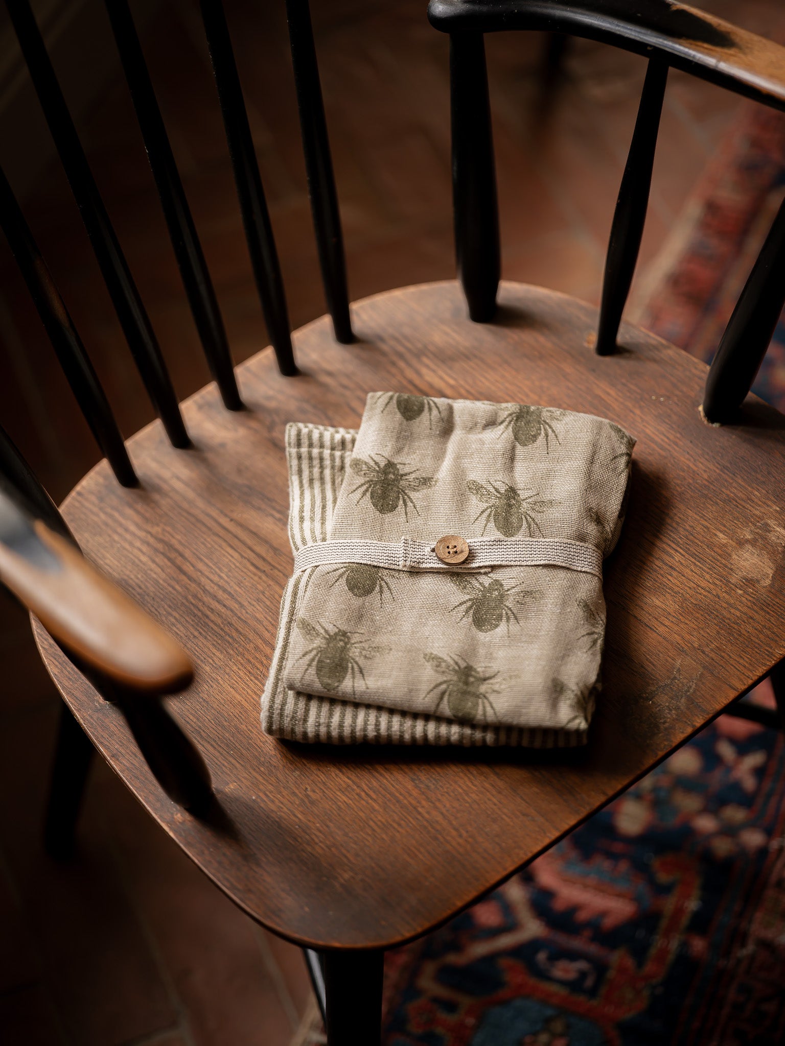 Luxury Honey Bee Tea Towel 2 pack