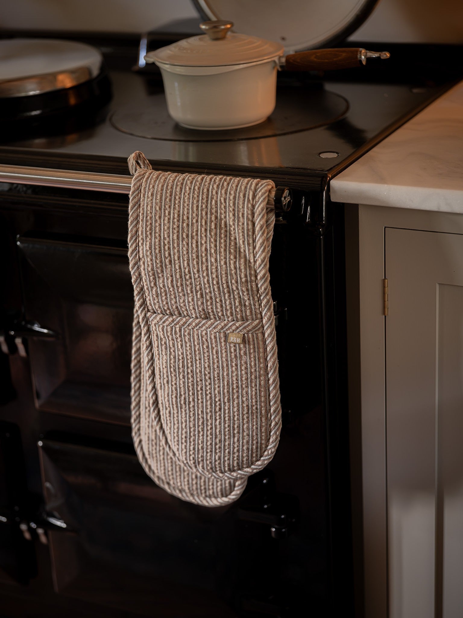 Seersucker Stripe Double Oven Glove | Ginger
