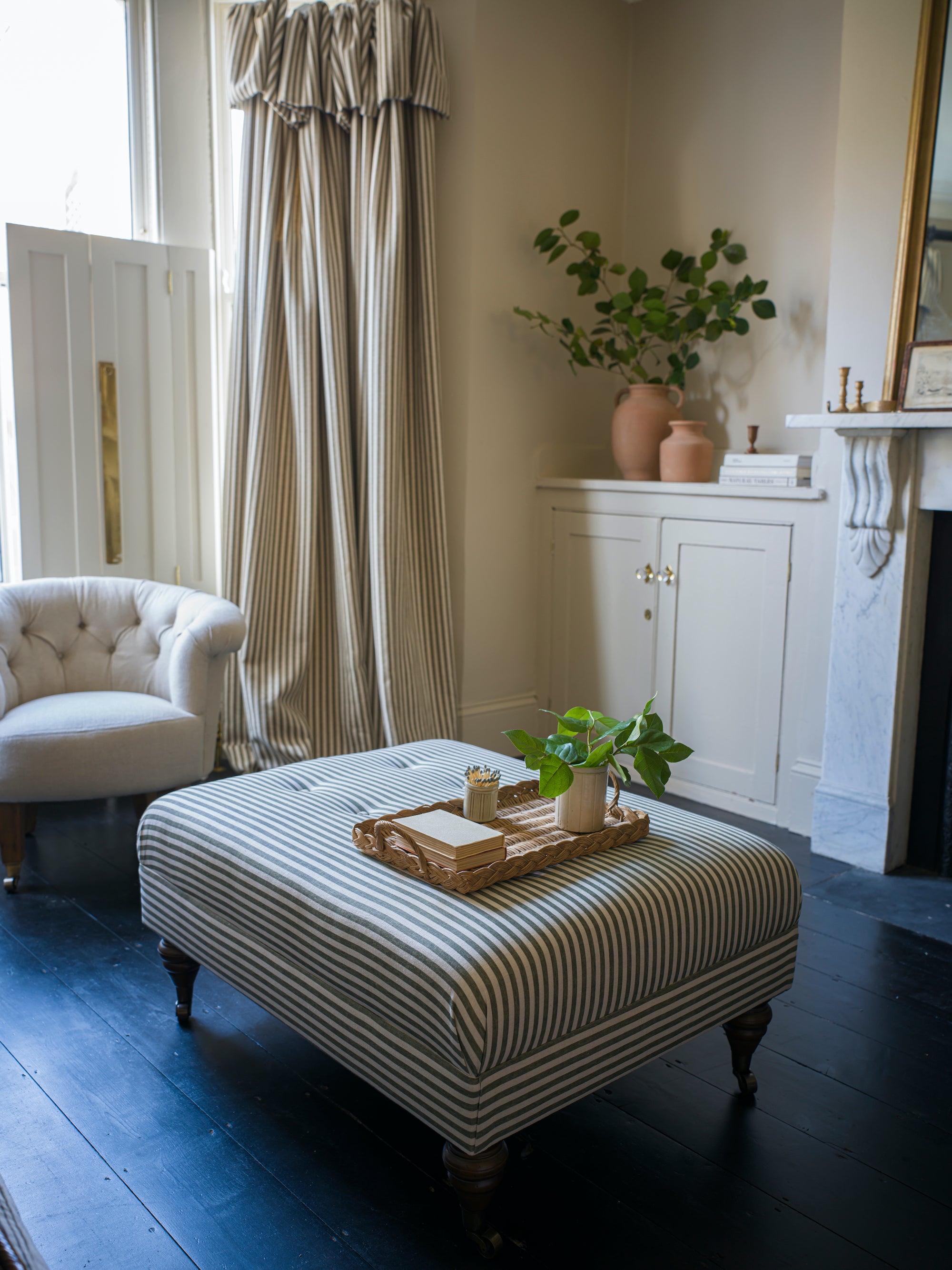 The Traditionalist Footstool