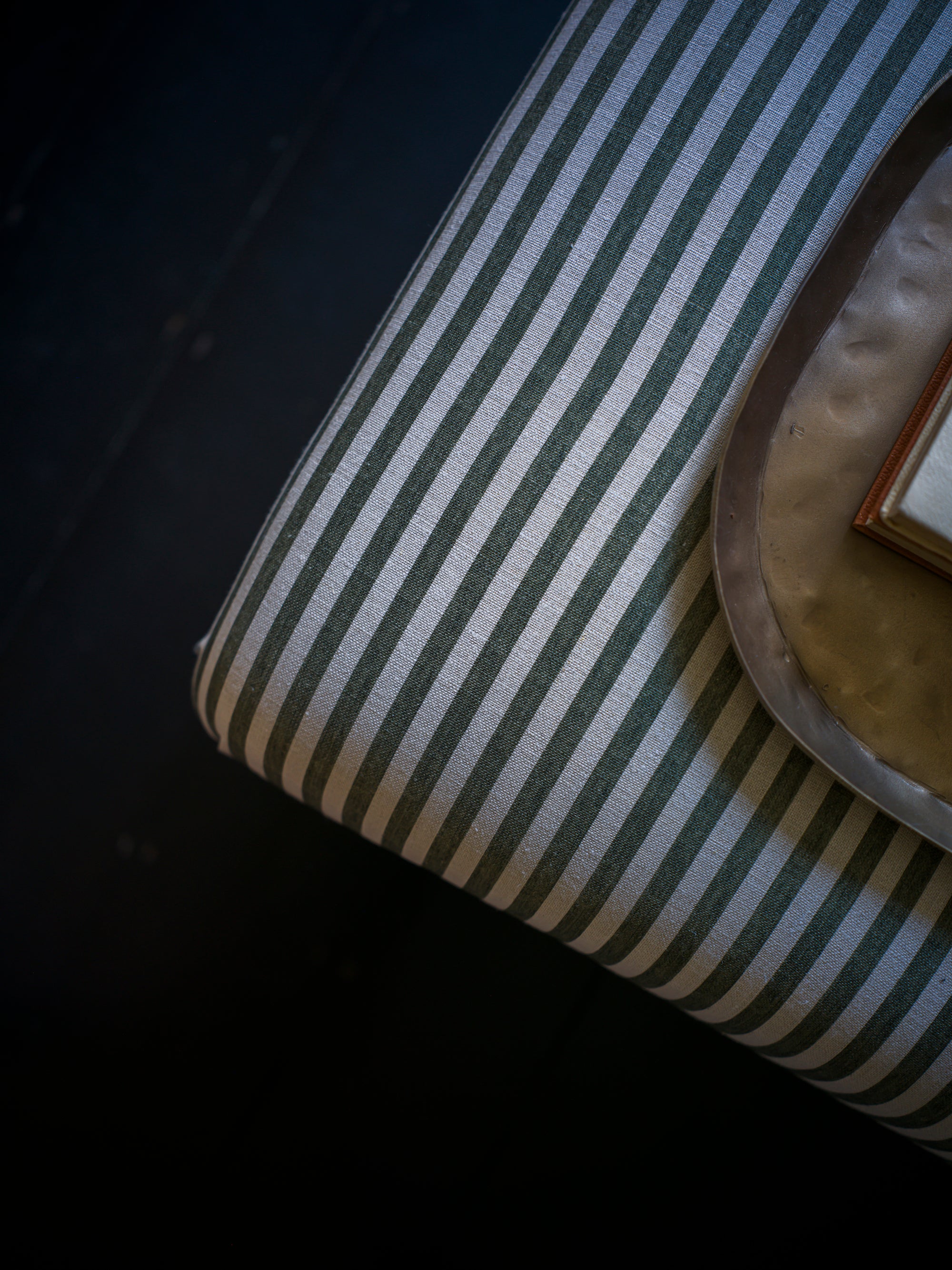 The Traditionalist Footstool