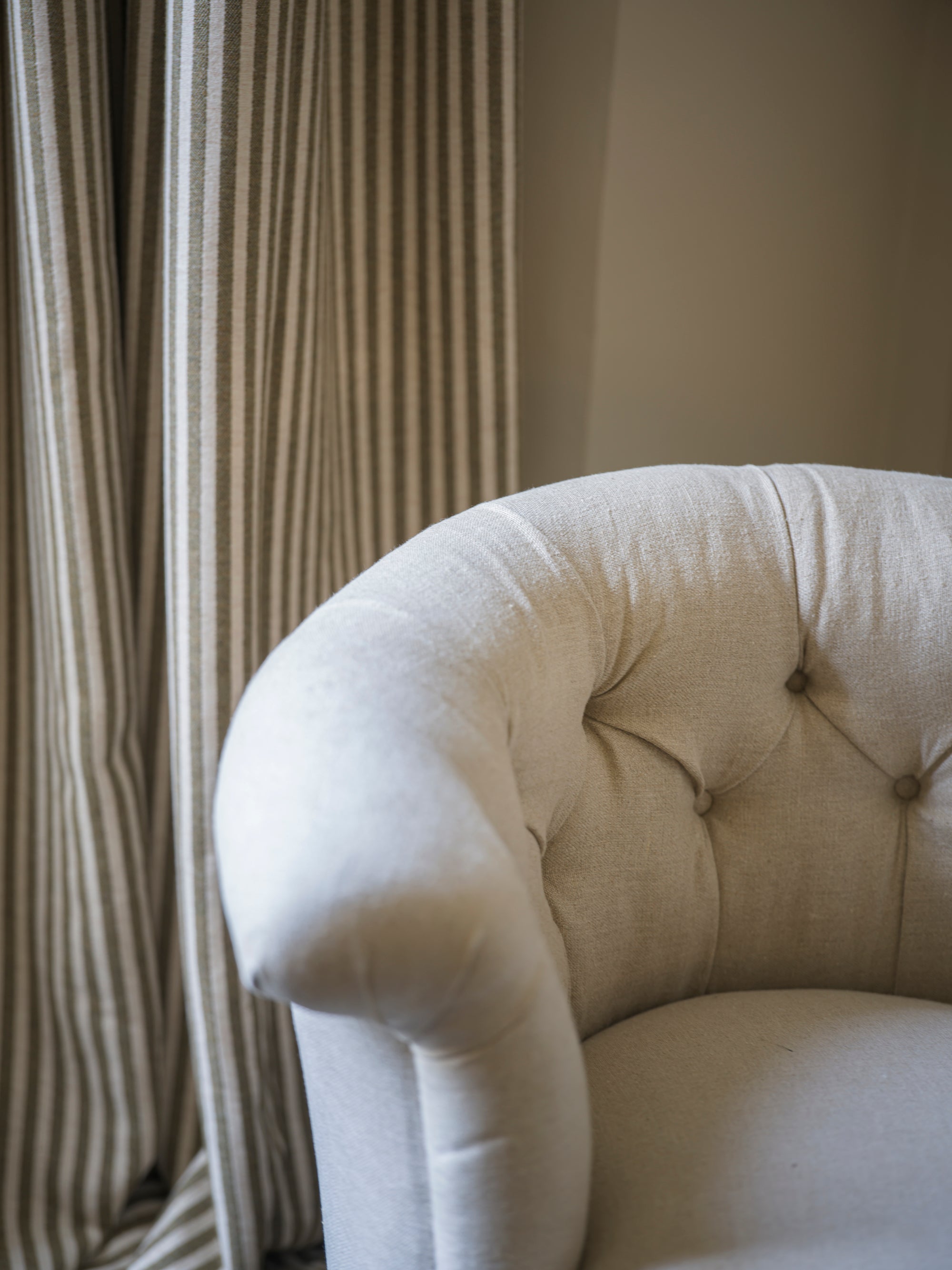 The Traditionalist Chair