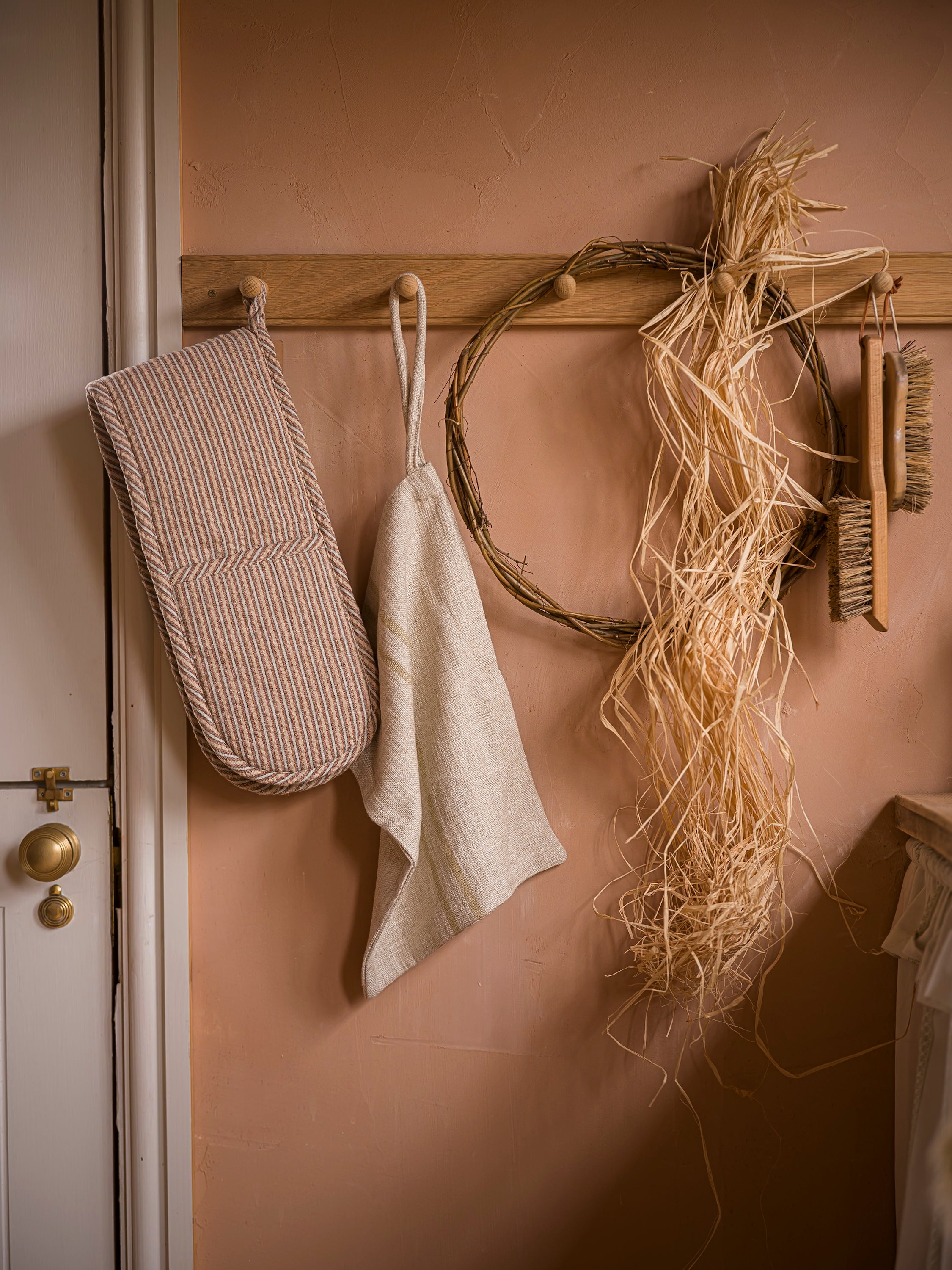 Timeless Linen Laundry Bag Small | Antique Cream