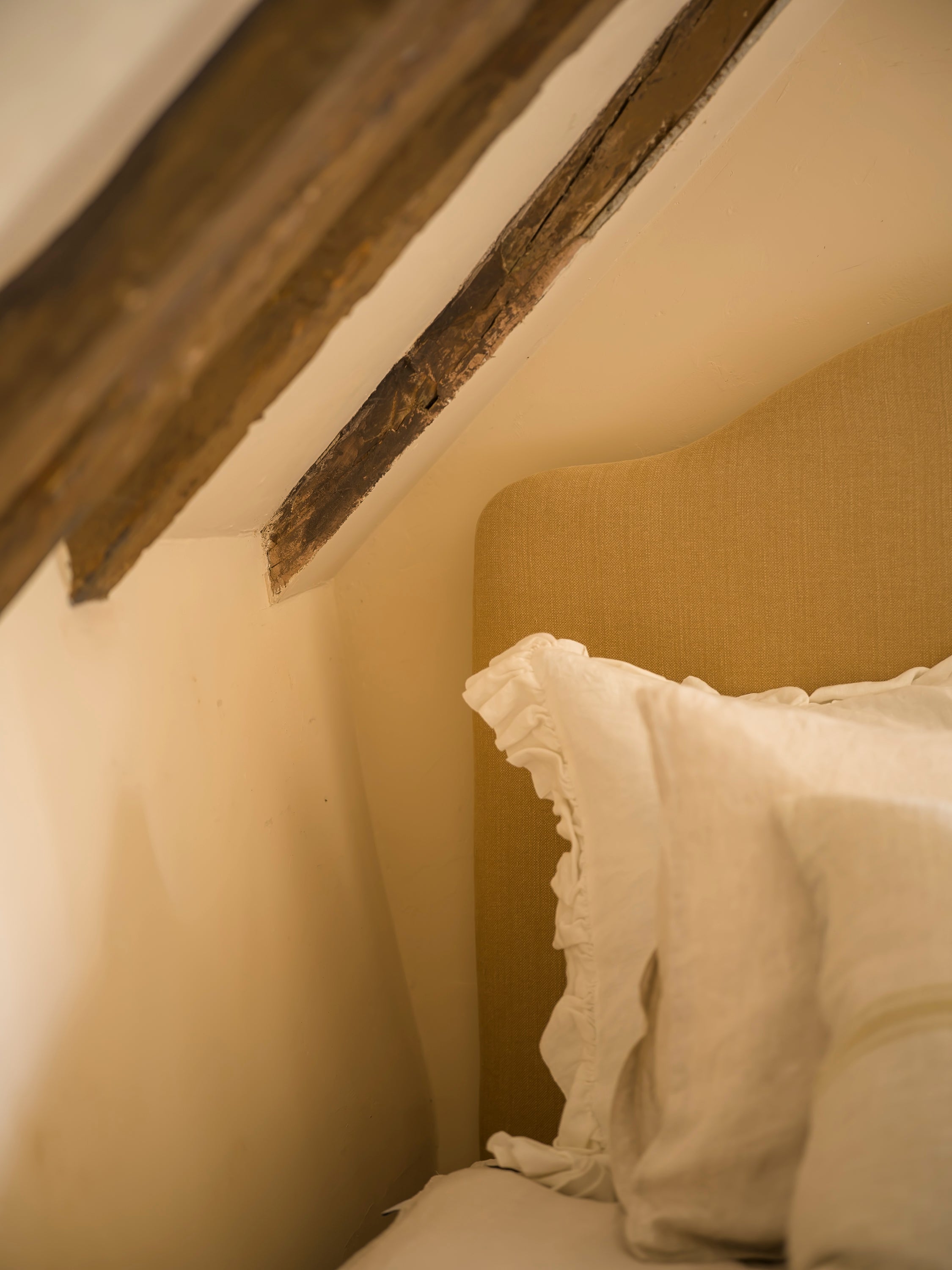 The Traditionalist Headboard