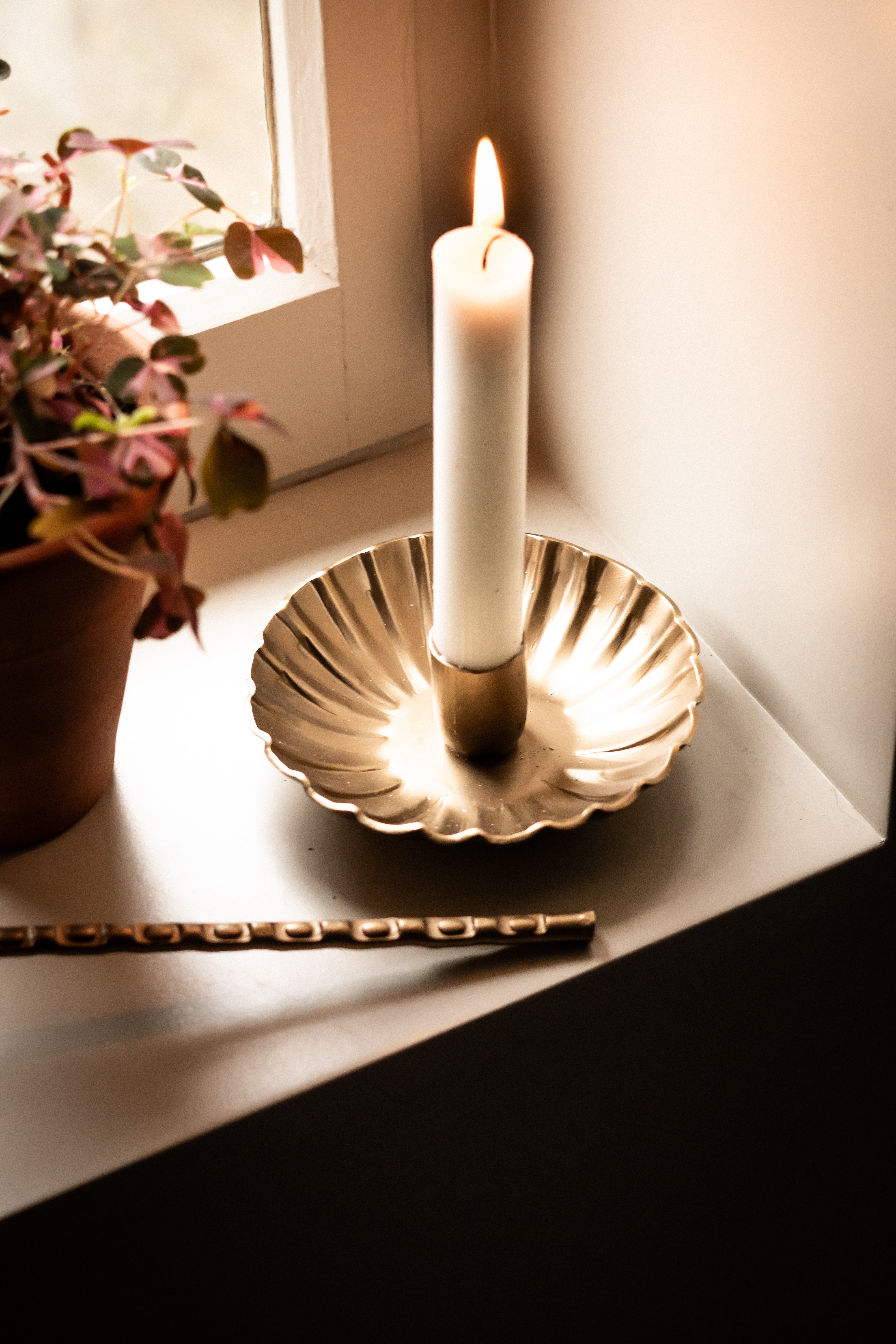 Scalloped Candle Holder