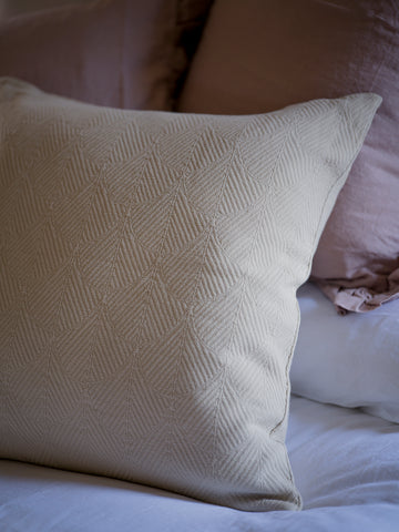 The Kensington Scalloped Cushion | Antique White