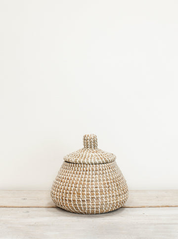 Sukoshi Mini Lidded Seagrass Basket White