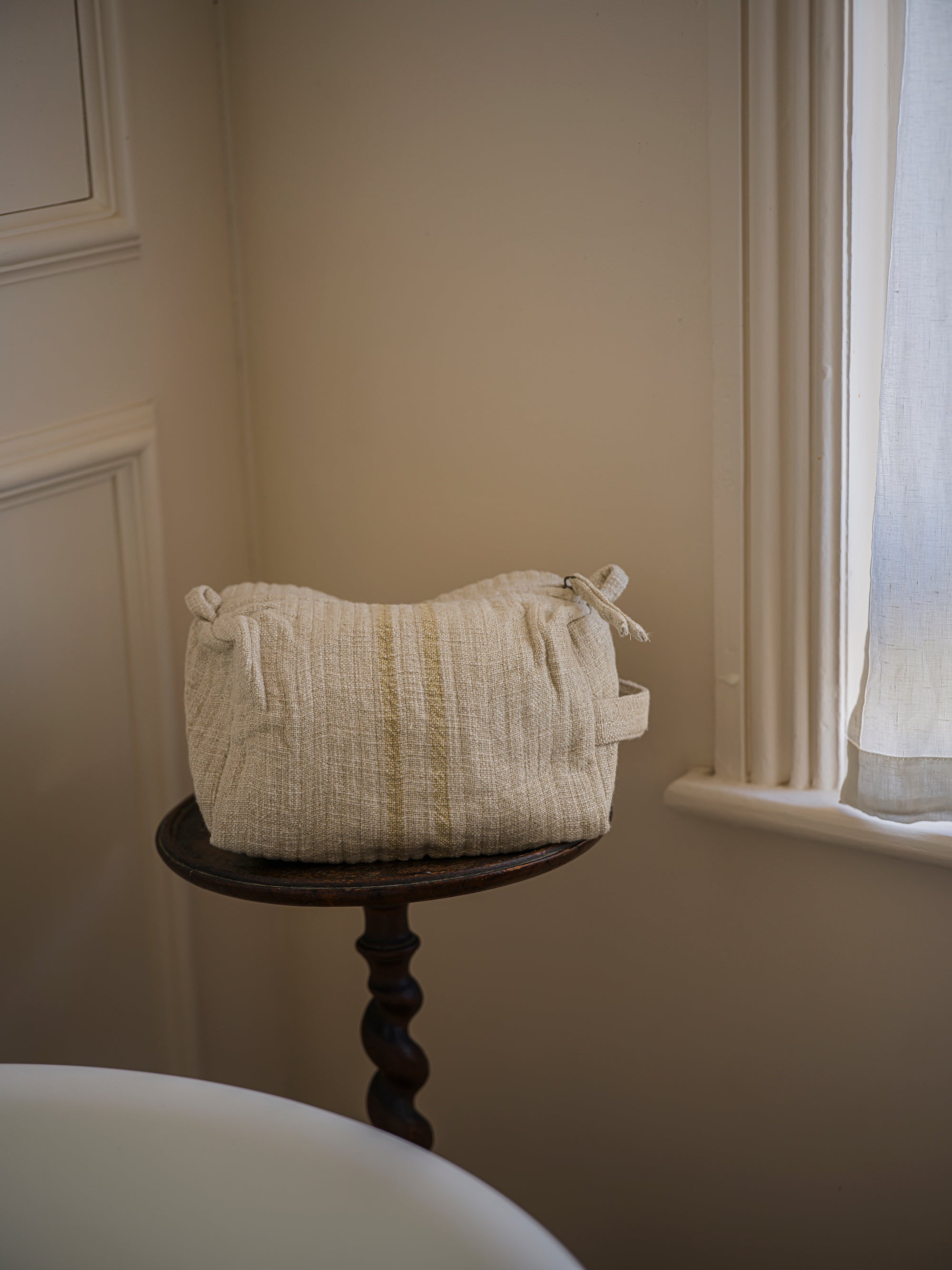 Timeless Linen Wash Bag | Antique Cream