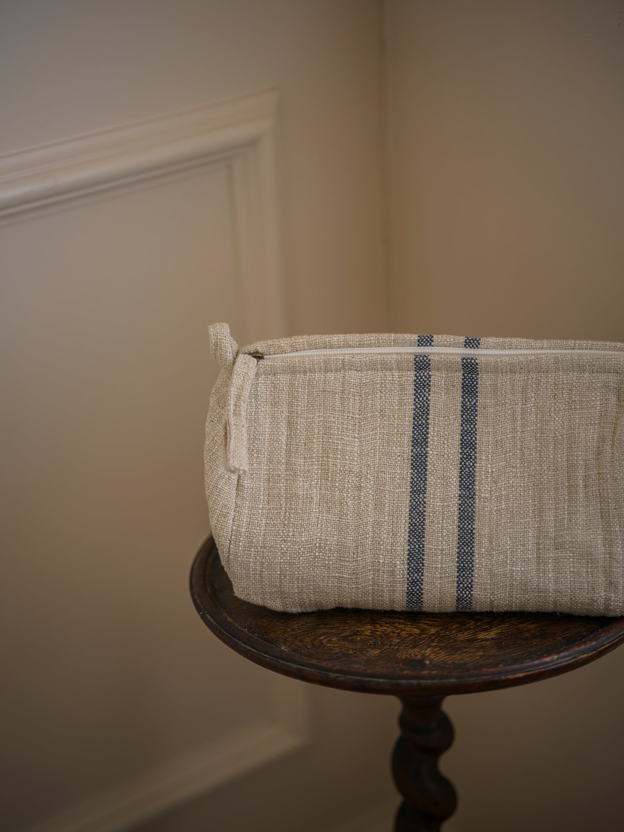 Timeless Linen Pouch | Blue