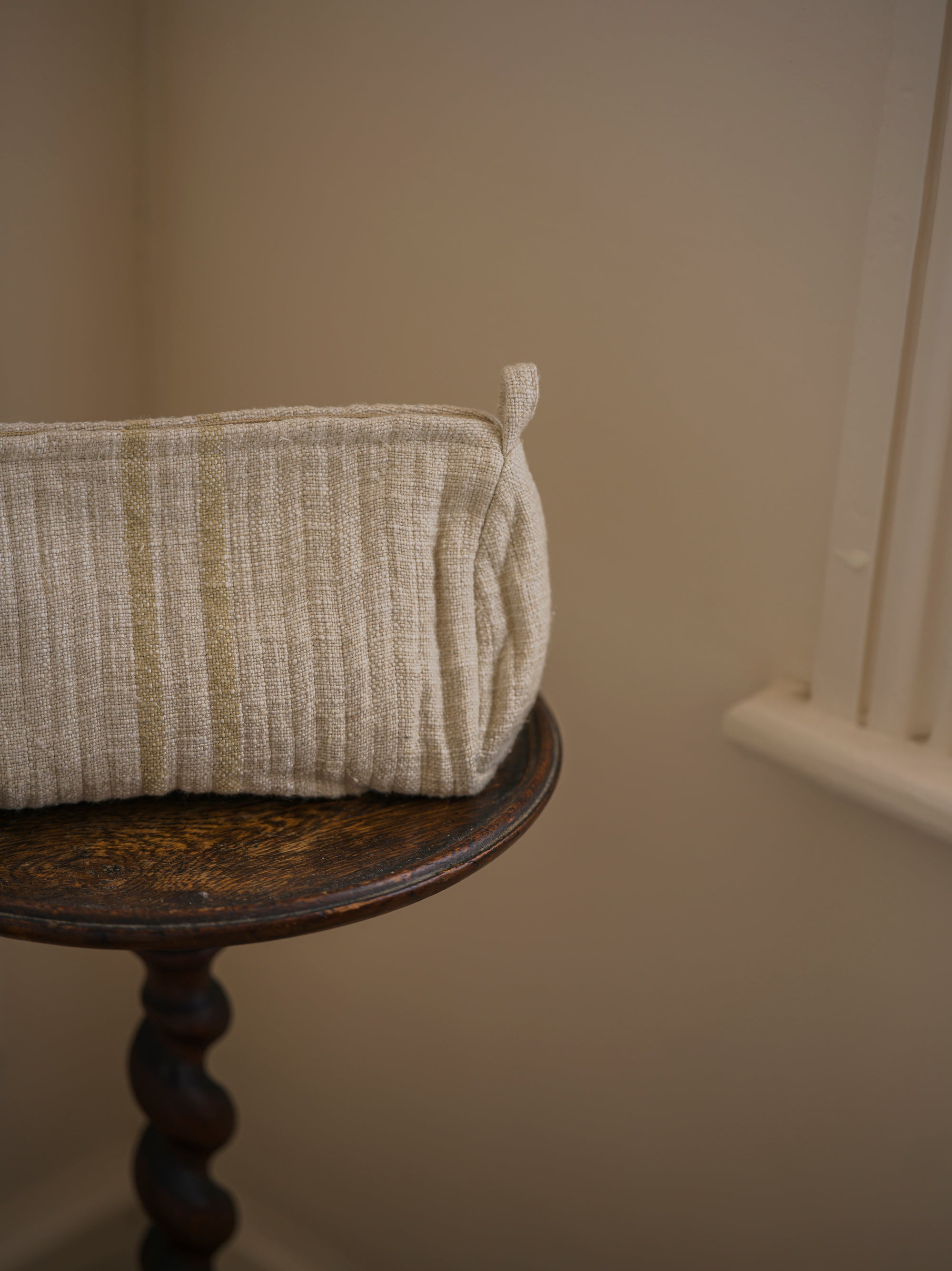 Timeless Linen Pouch | Antique Cream